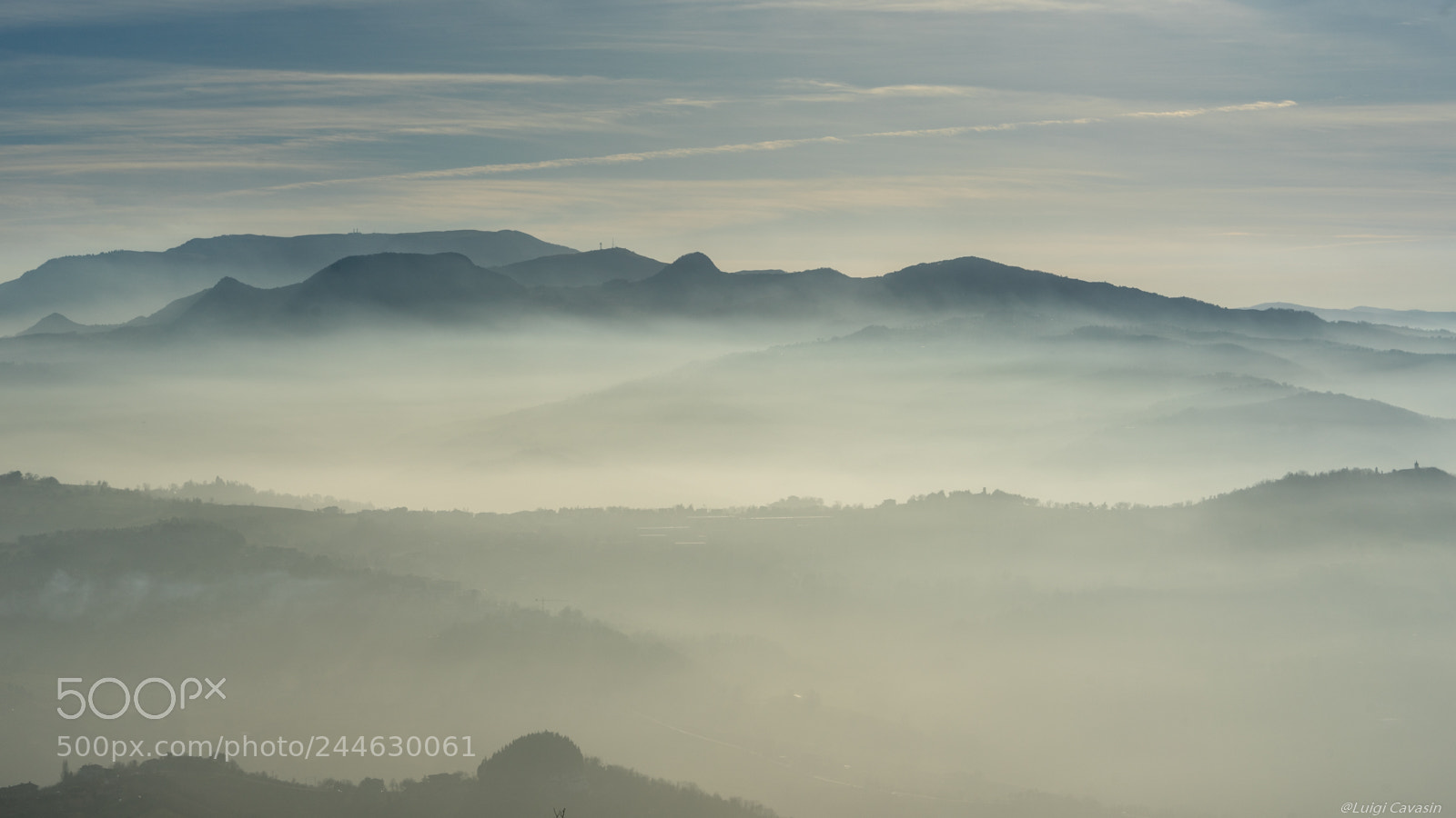 Sony a7 II sample photo. Evening fog photography