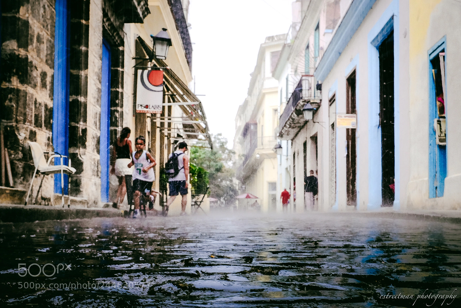 Fujifilm X100T sample photo. Rainy day in havana photography