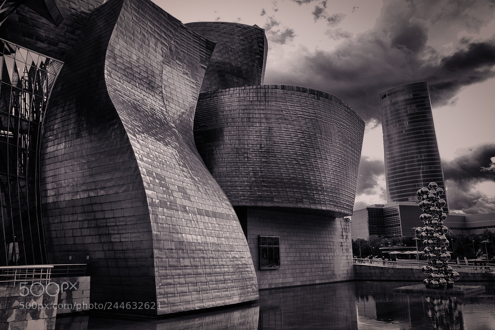 Fujifilm X-T20 sample photo. The guggenheim museum in photography