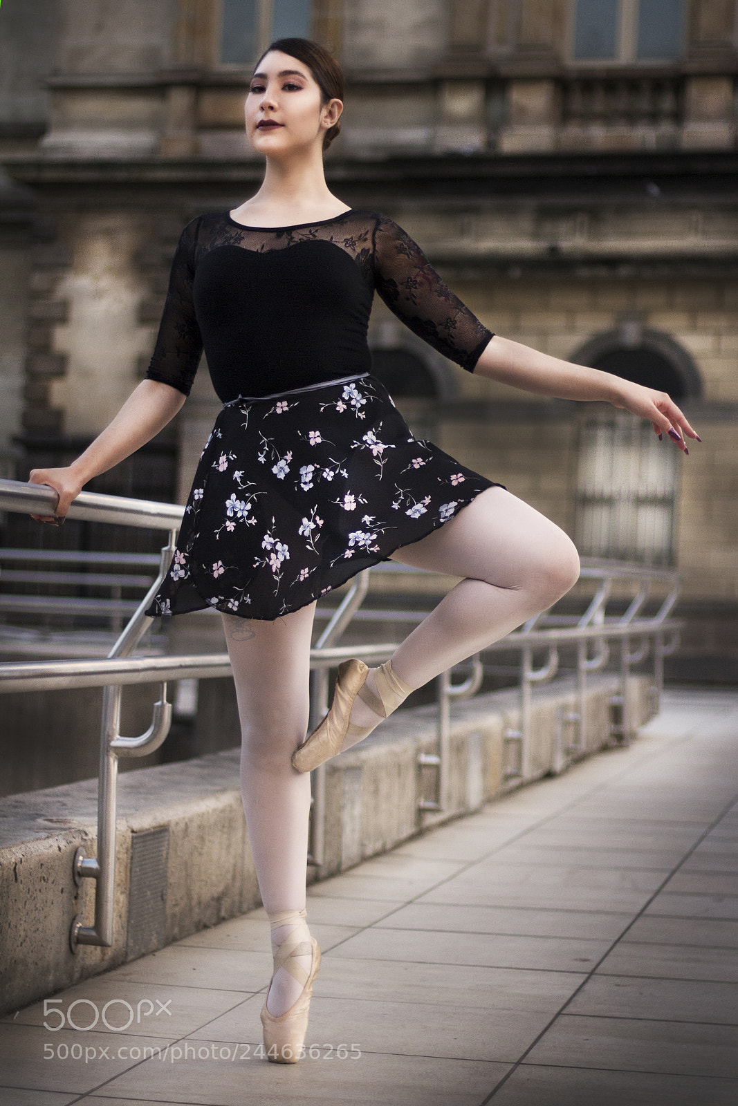 Canon EOS 60D sample photo. Dance in the city photography