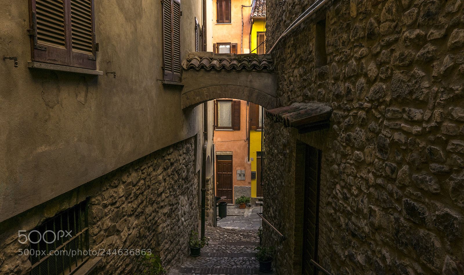 Panasonic Lumix DMC-LX100 sample photo. Varzi photography