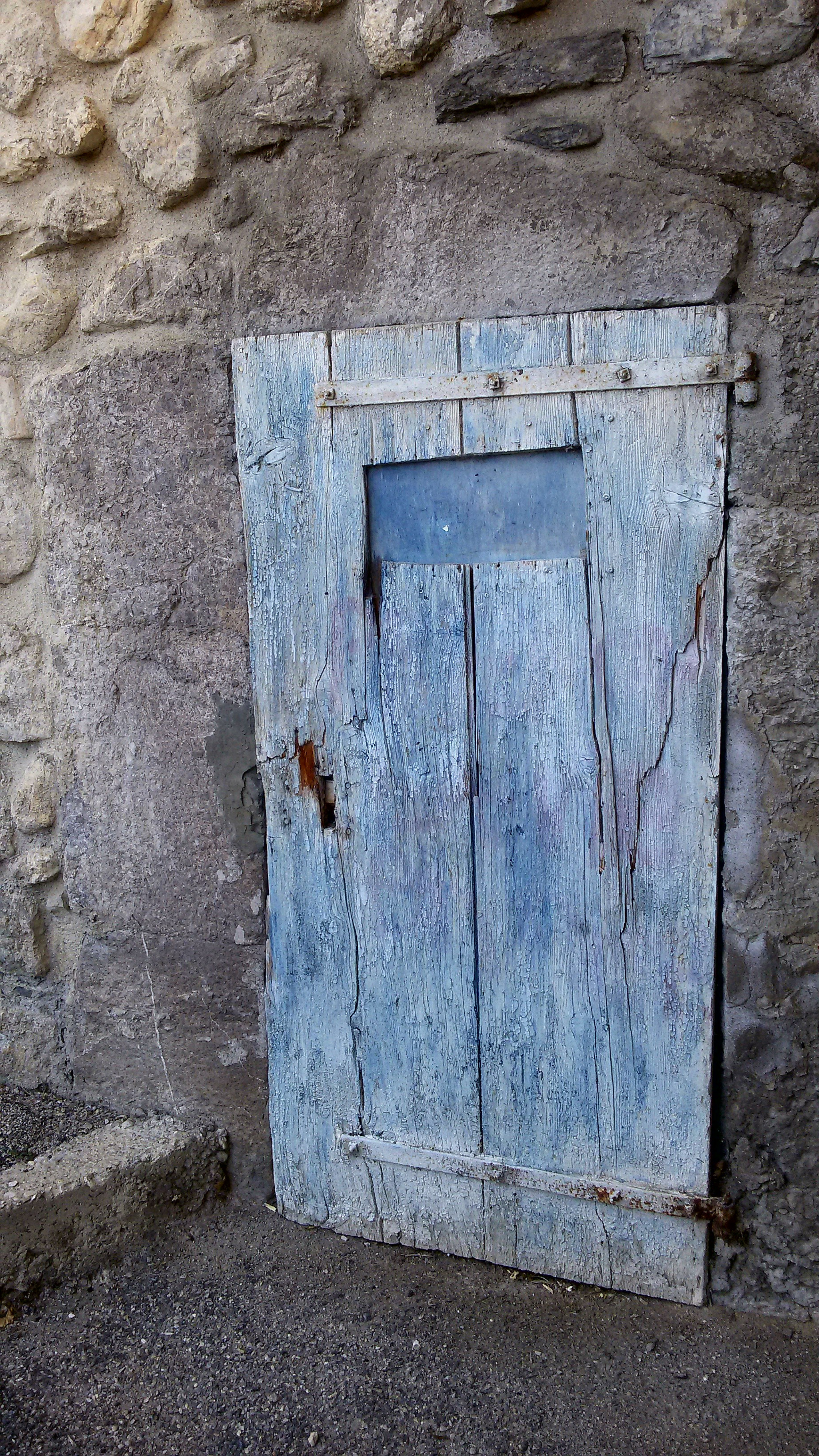 Samsung Galaxy S3 Neo sample photo. La porte bleue photography