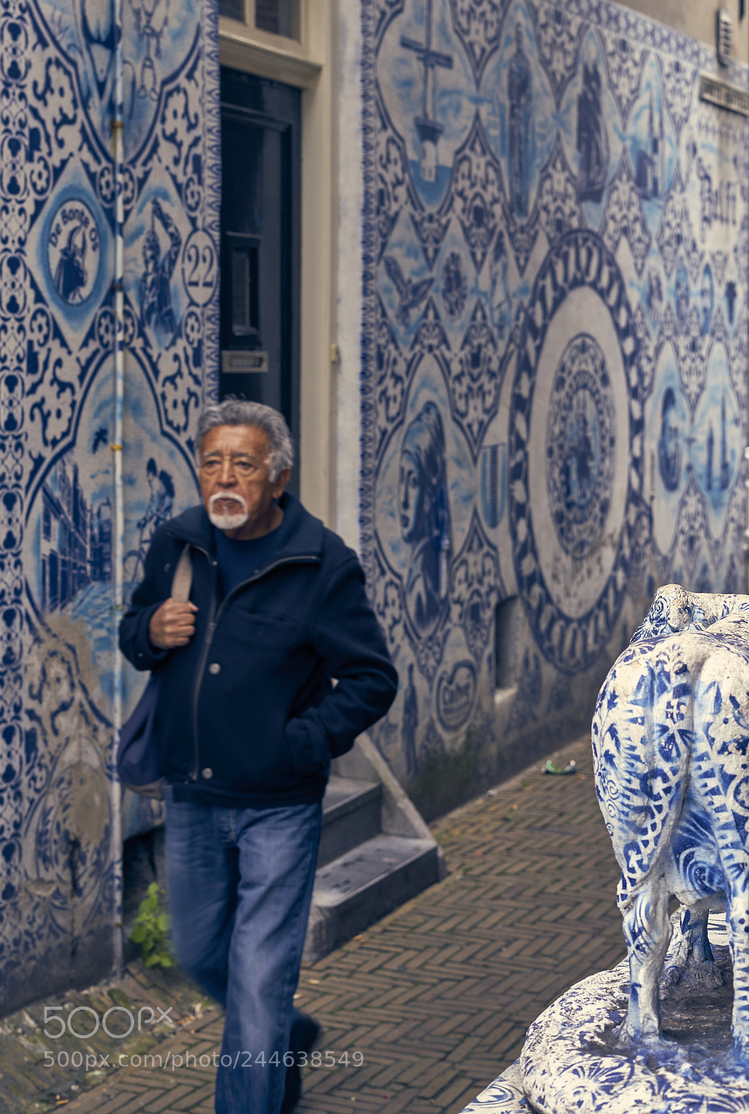 Sony a7R II sample photo. White & blue photography