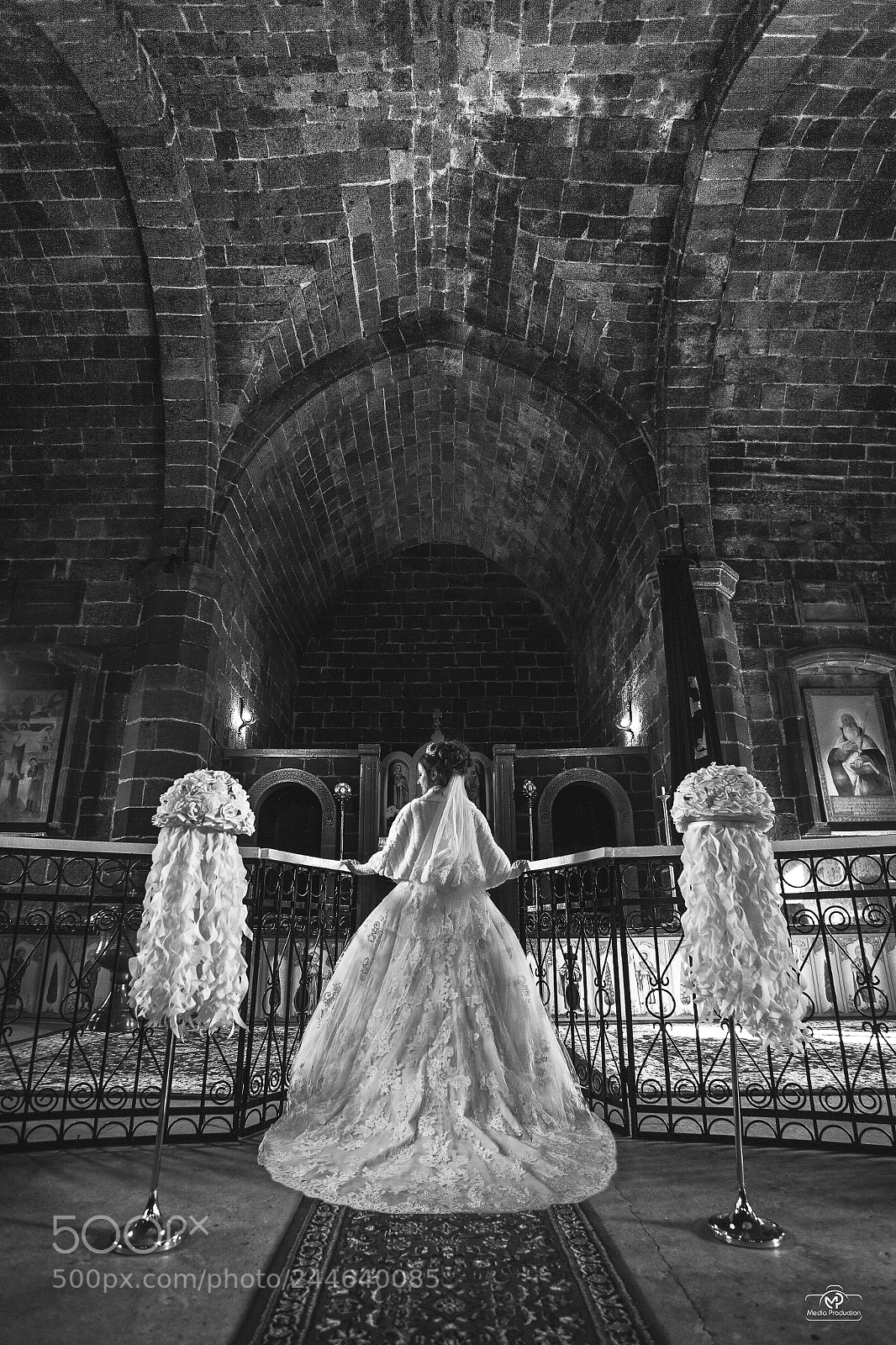 Canon EOS-1Ds Mark III sample photo. Bw photography