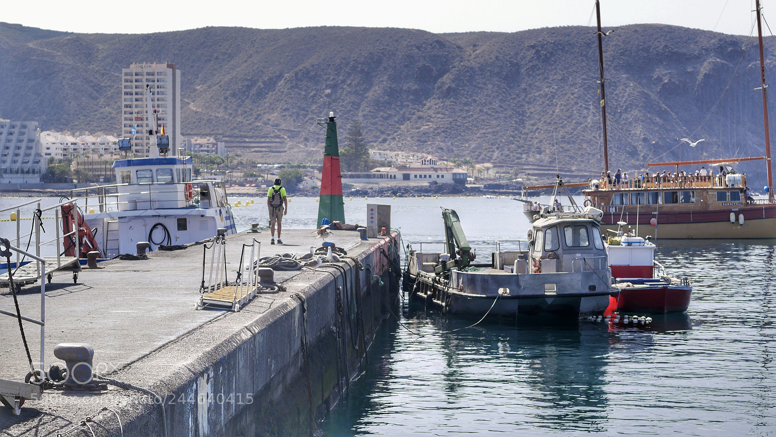 Panasonic Lumix DMC-GX85 (Lumix DMC-GX80 / Lumix DMC-GX7 Mark II) sample photo. Puerto de los cristianos photography