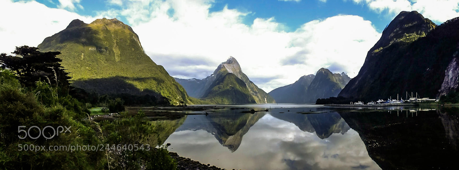 FujiFilm FinePix HS20 EXR (FinePix HS22 EXR) sample photo. Milford sound mini pano photography