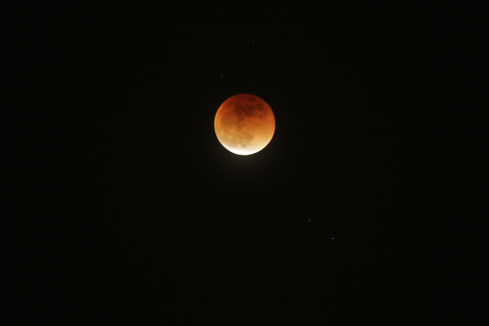 Tamron AF 28-300mm F3.5-6.3 XR Di LD Aspherical (IF) Macro sample photo. Red moon photography