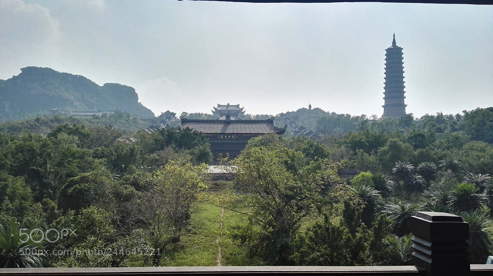 HUAWEI P8 sample photo. Shrine photography