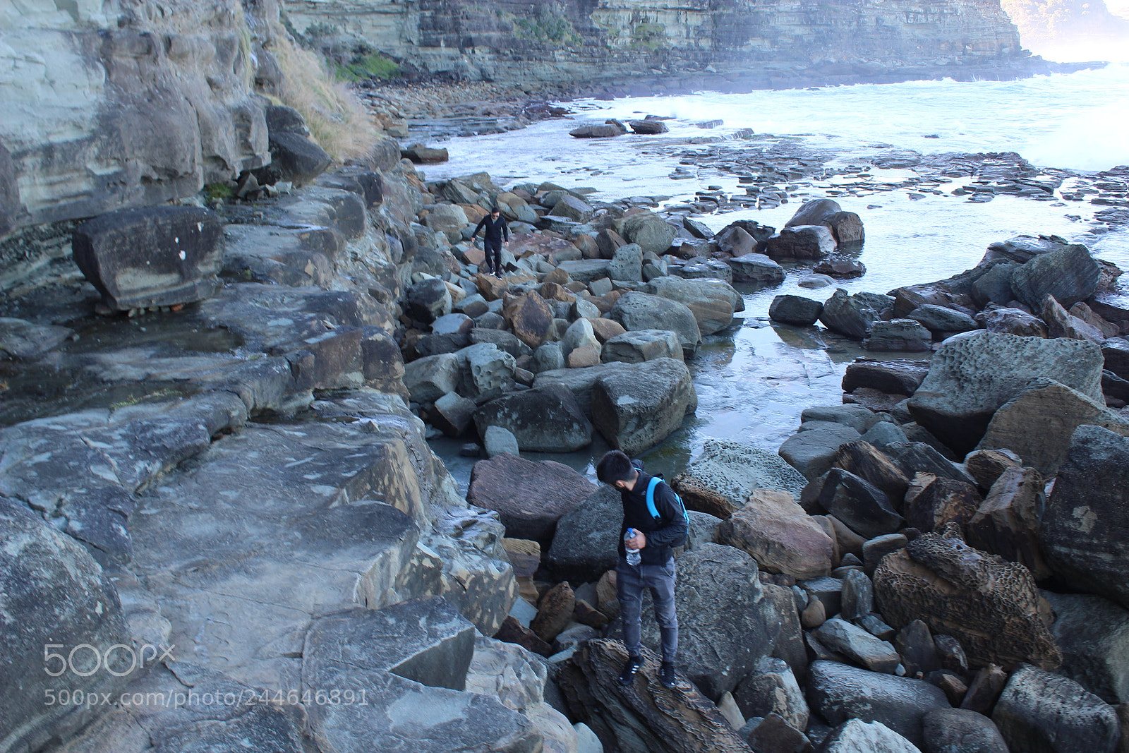 Canon EOS 1300D (EOS Rebel T6 / EOS Kiss X80) sample photo. Rocky shores of sydney photography