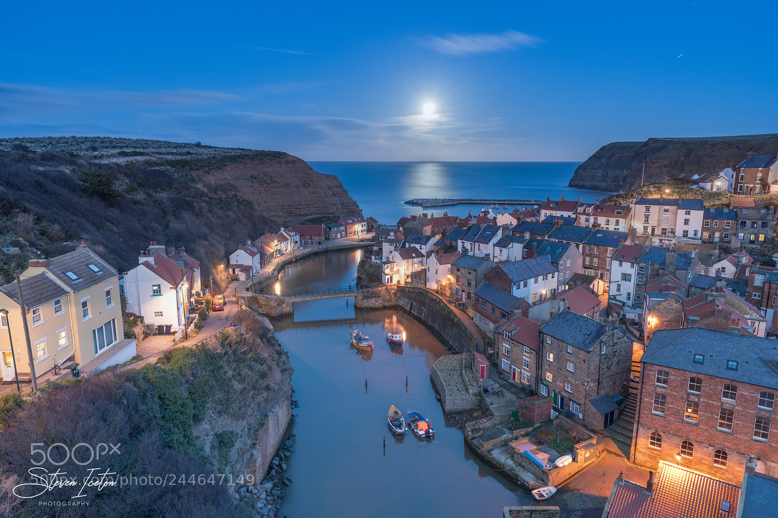 Sony a7R III sample photo. Staithes supermoon photography
