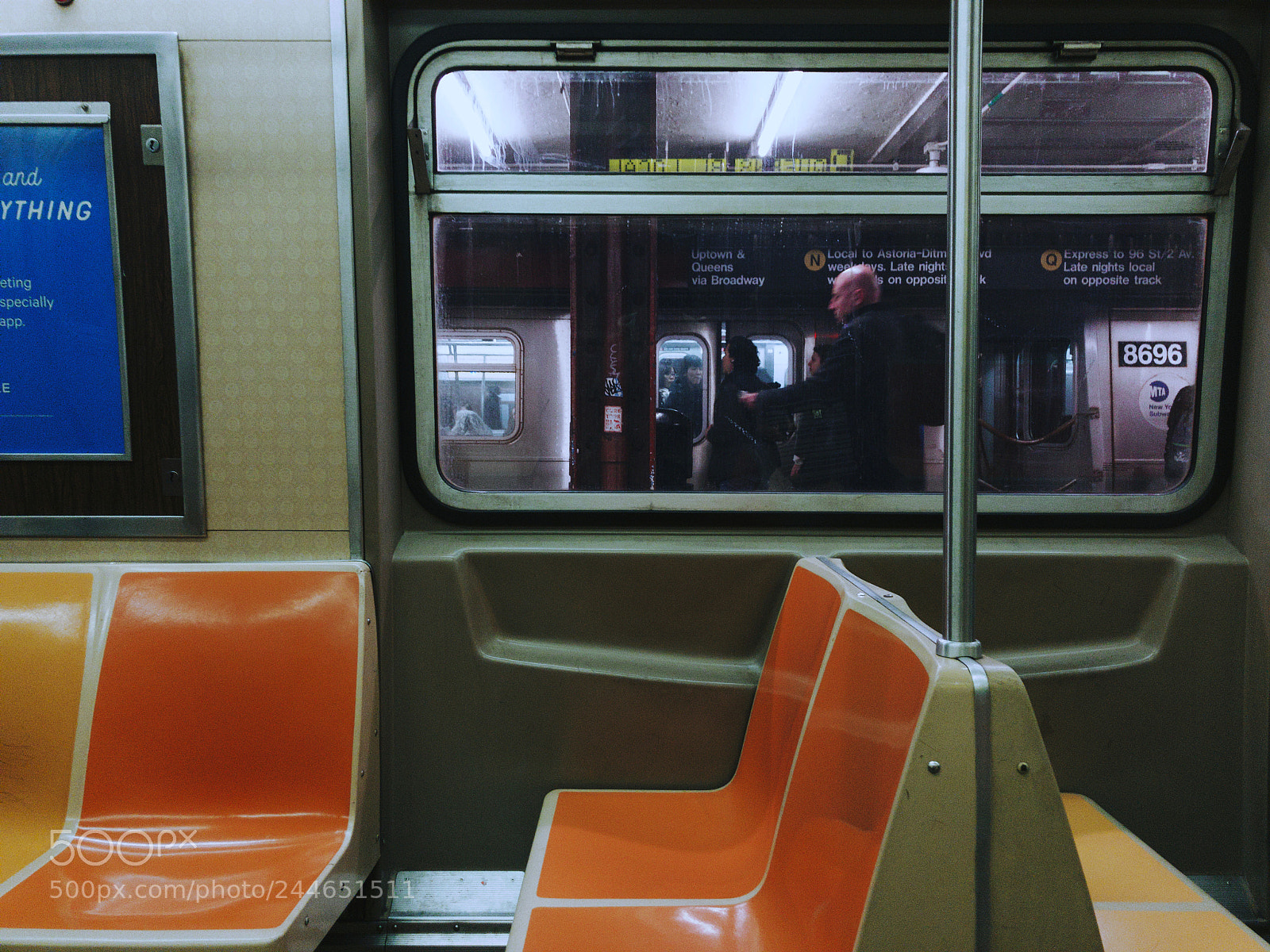 Apple iPhone X sample photo. R train photography
