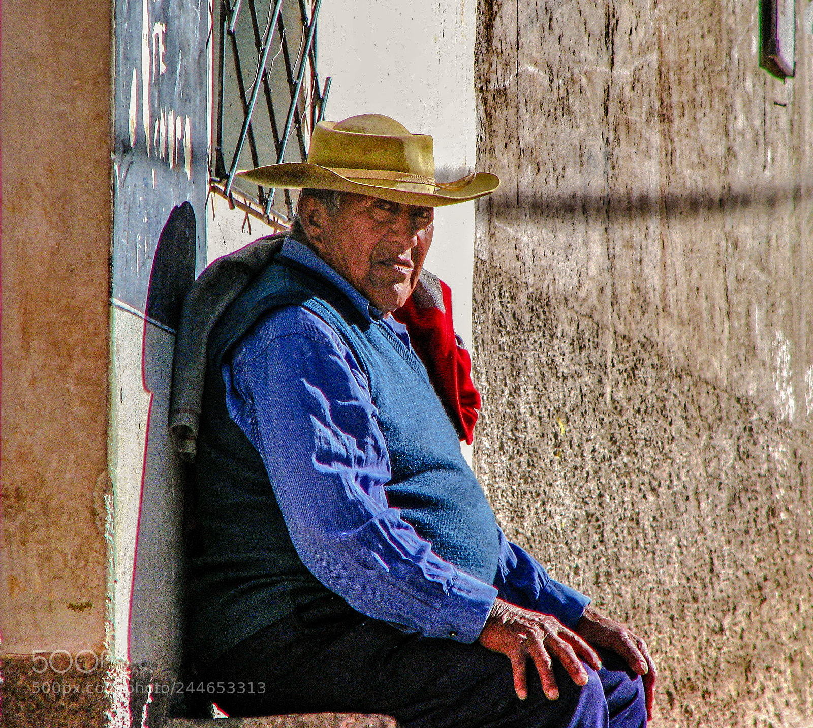 Canon POWERSHOT S5 IS sample photo. The old man in photography