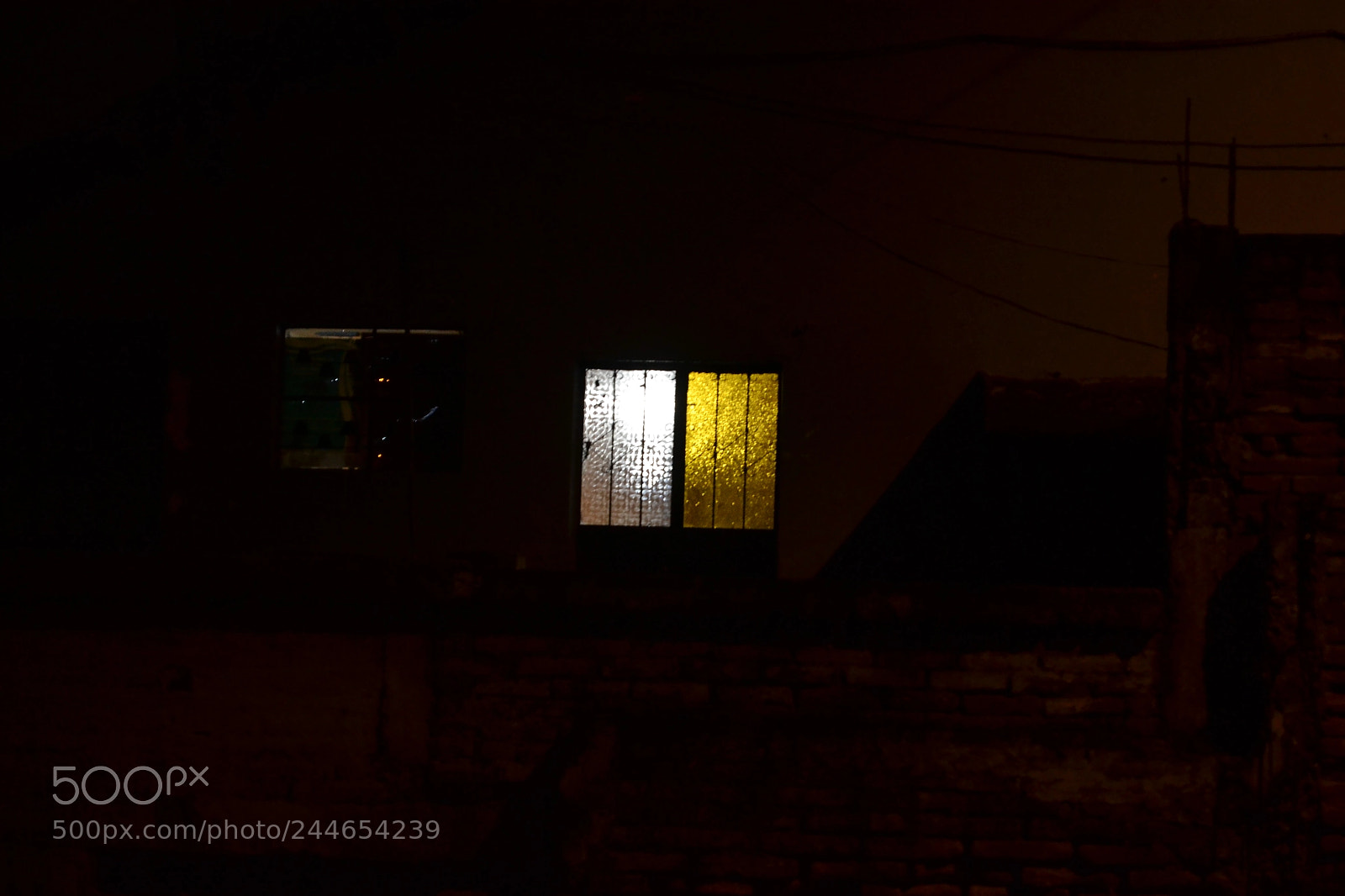 Nikon D3100 sample photo. Ventana bicolor photography