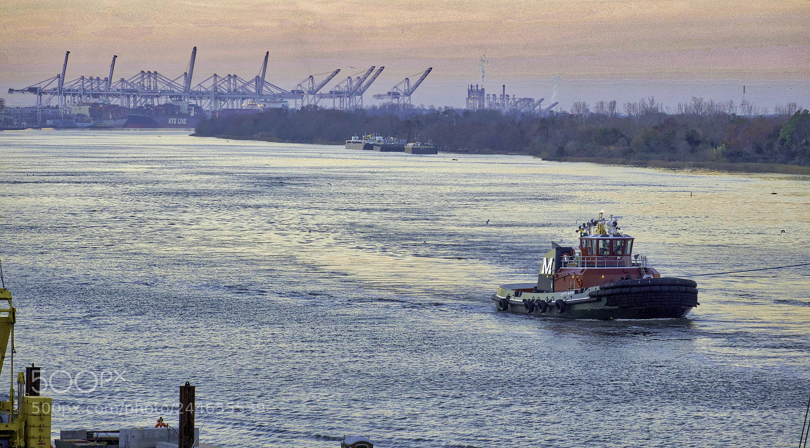 Sony Cyber-shot DSC-RX10 III sample photo. Tugboat photography