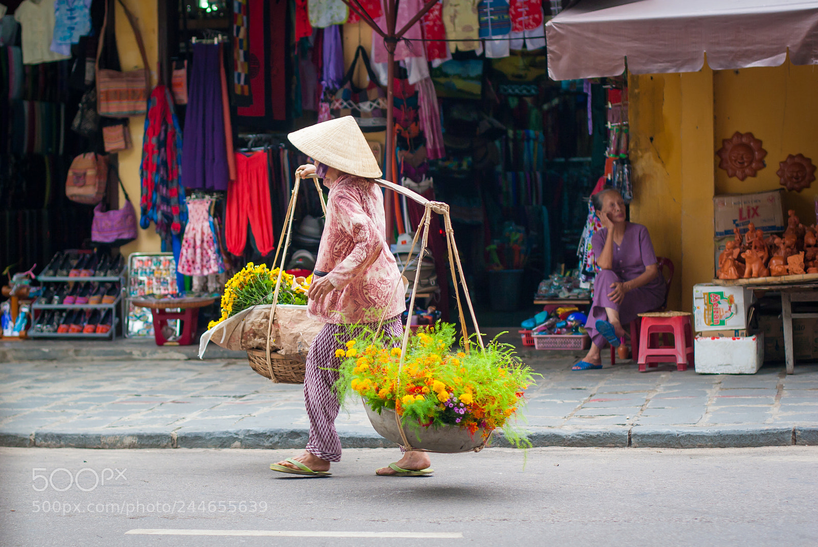 Canon EOS 20D sample photo. Hoi an street photography