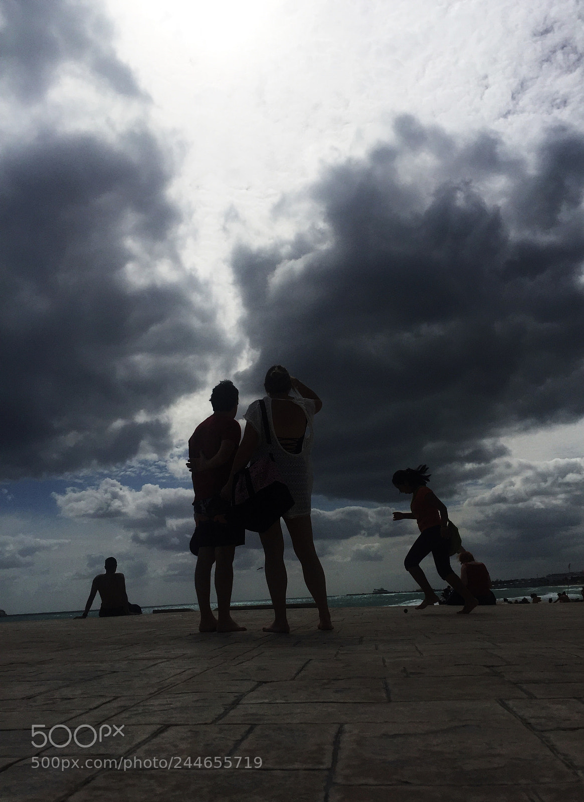Apple iPhone 6 Plus sample photo. Silhouettes on the beach photography