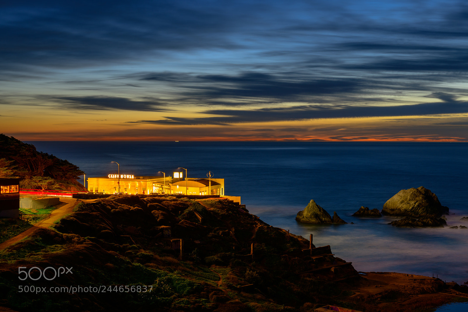 Nikon D850 sample photo. Cliff house photography
