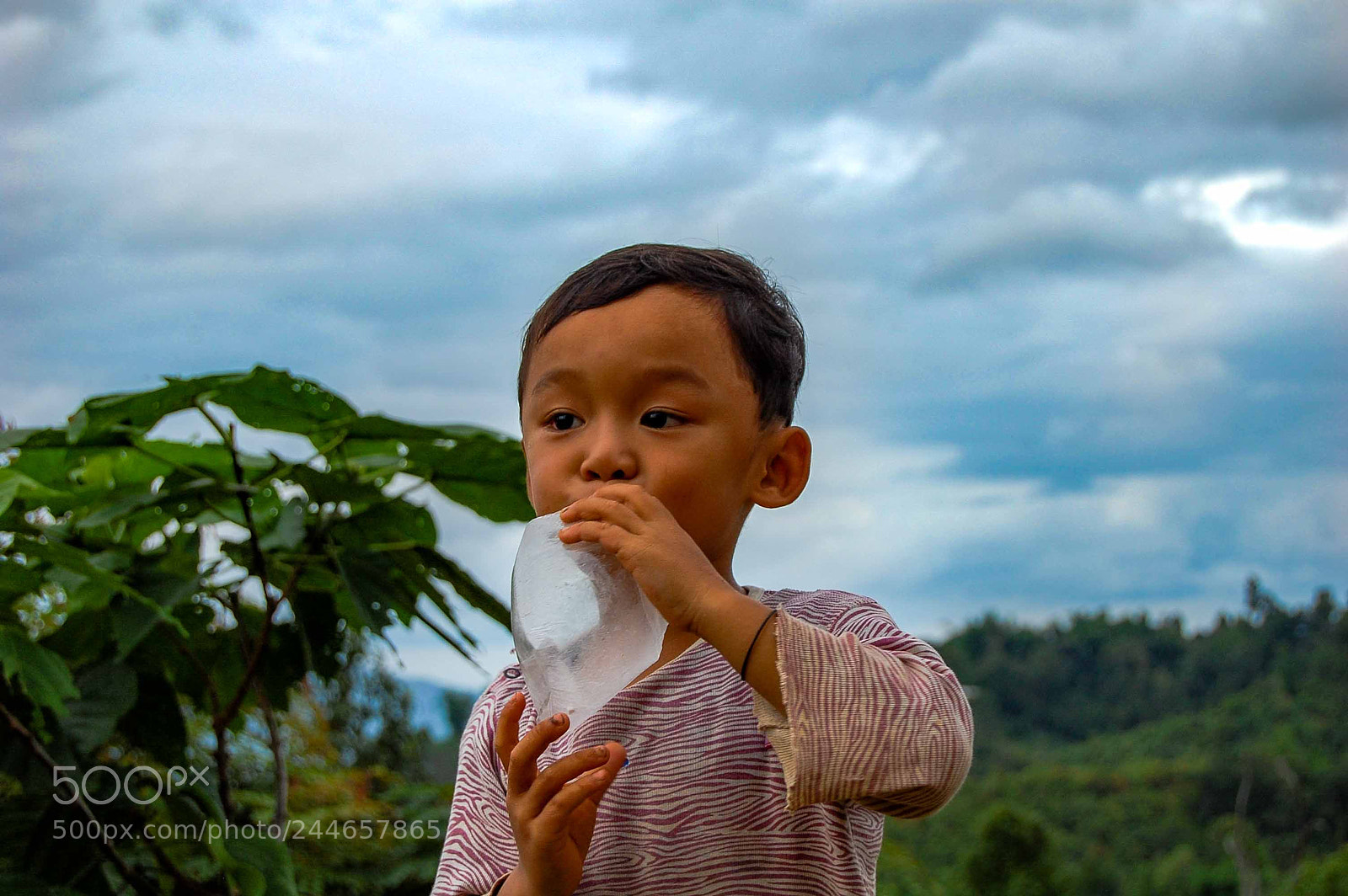 Nikon D40 sample photo. Fake bubble photography