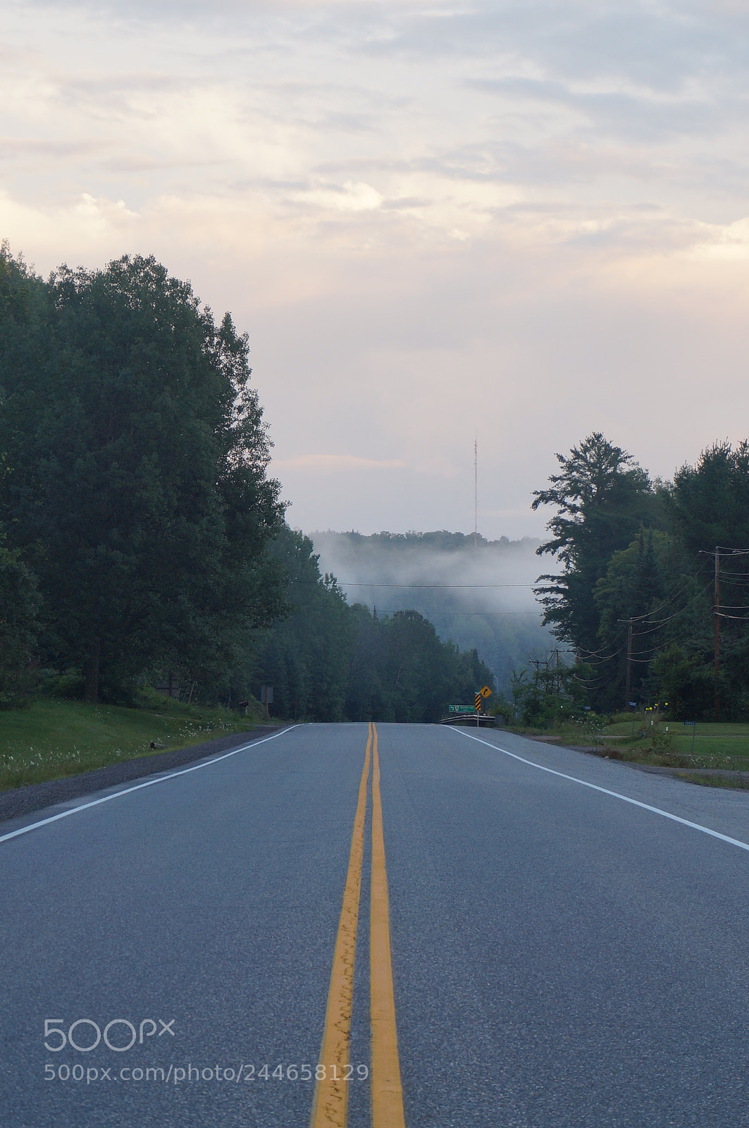 Sony Alpha NEX-3N sample photo. Empty roads... photography