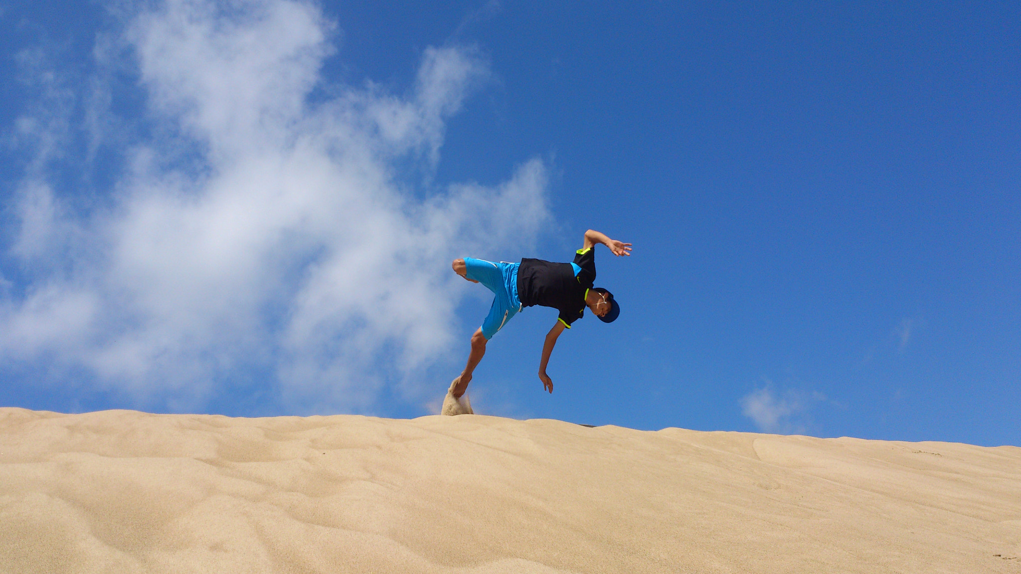 Sony Ericsson Xperia S sample photo. Jump!! photography
