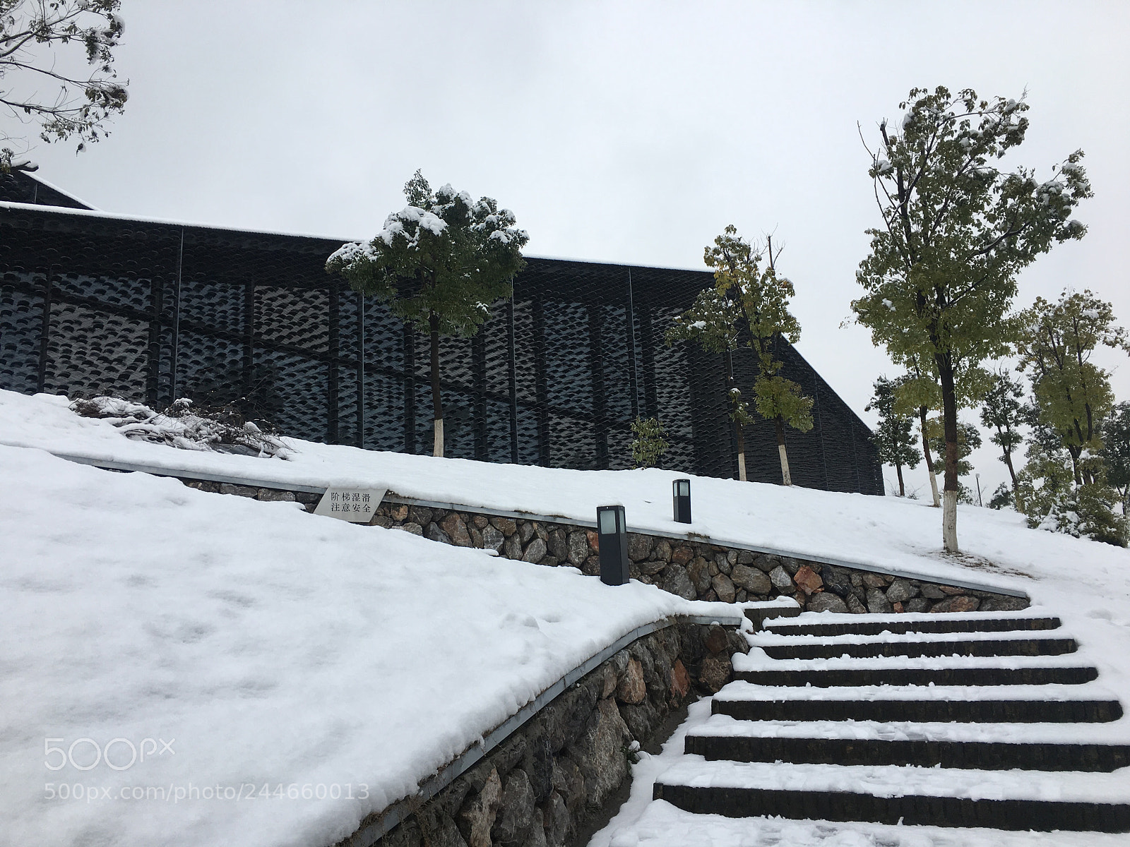 Apple iPhone 6s Plus sample photo. 雪国的阶梯 photography