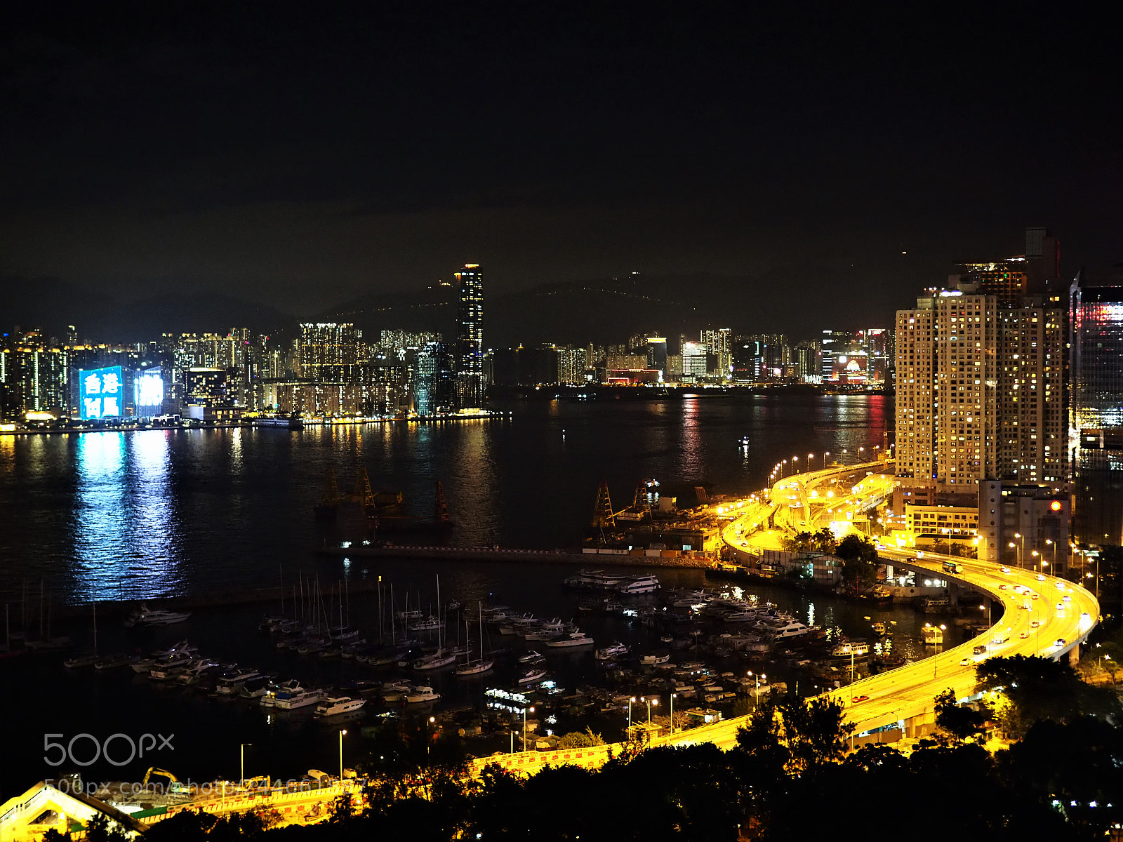 Olympus PEN-F sample photo. Hk night photography