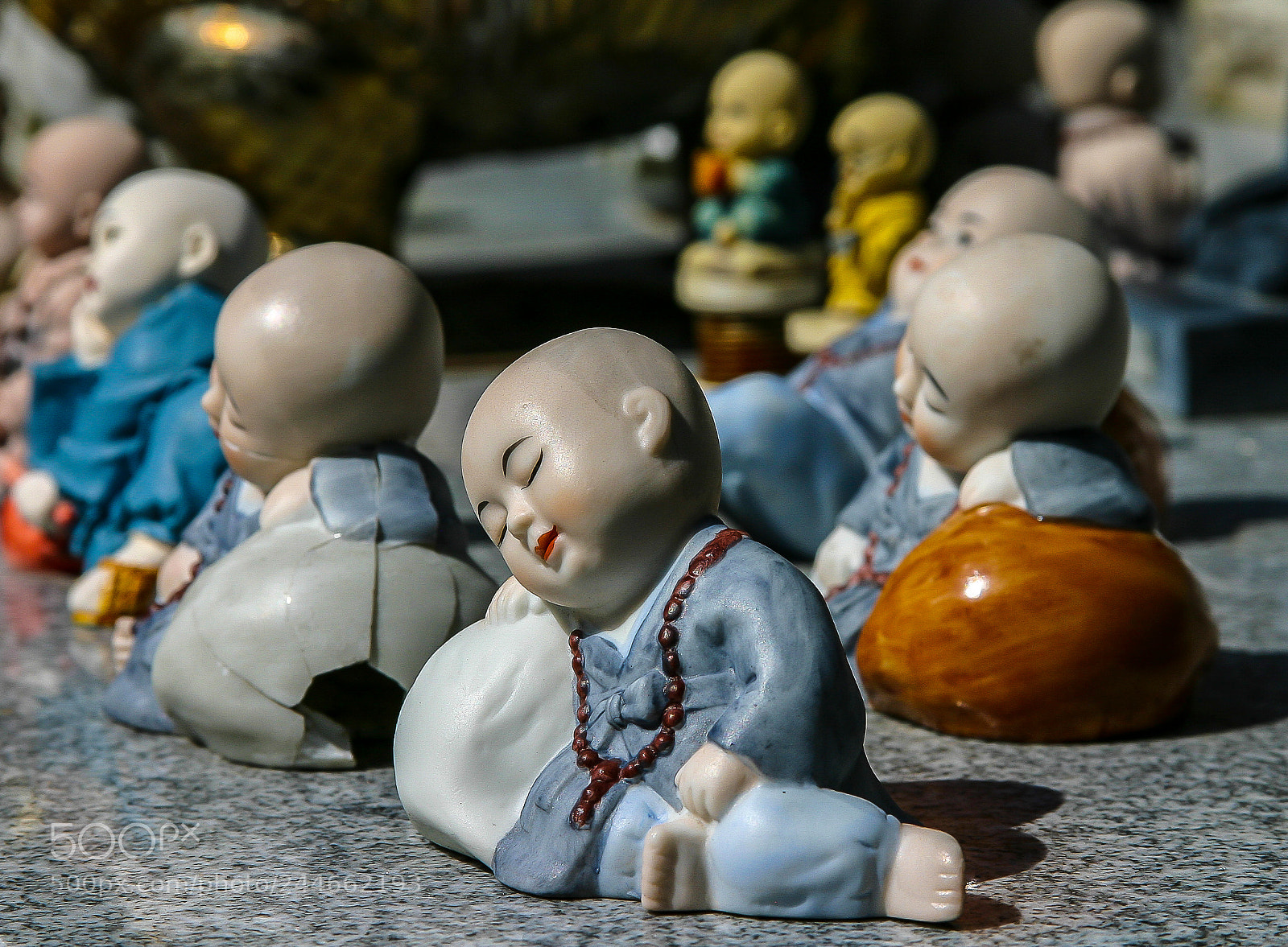 Canon EOS 300D (EOS Digital Rebel / EOS Kiss Digital) sample photo. Korea little votive monks photography