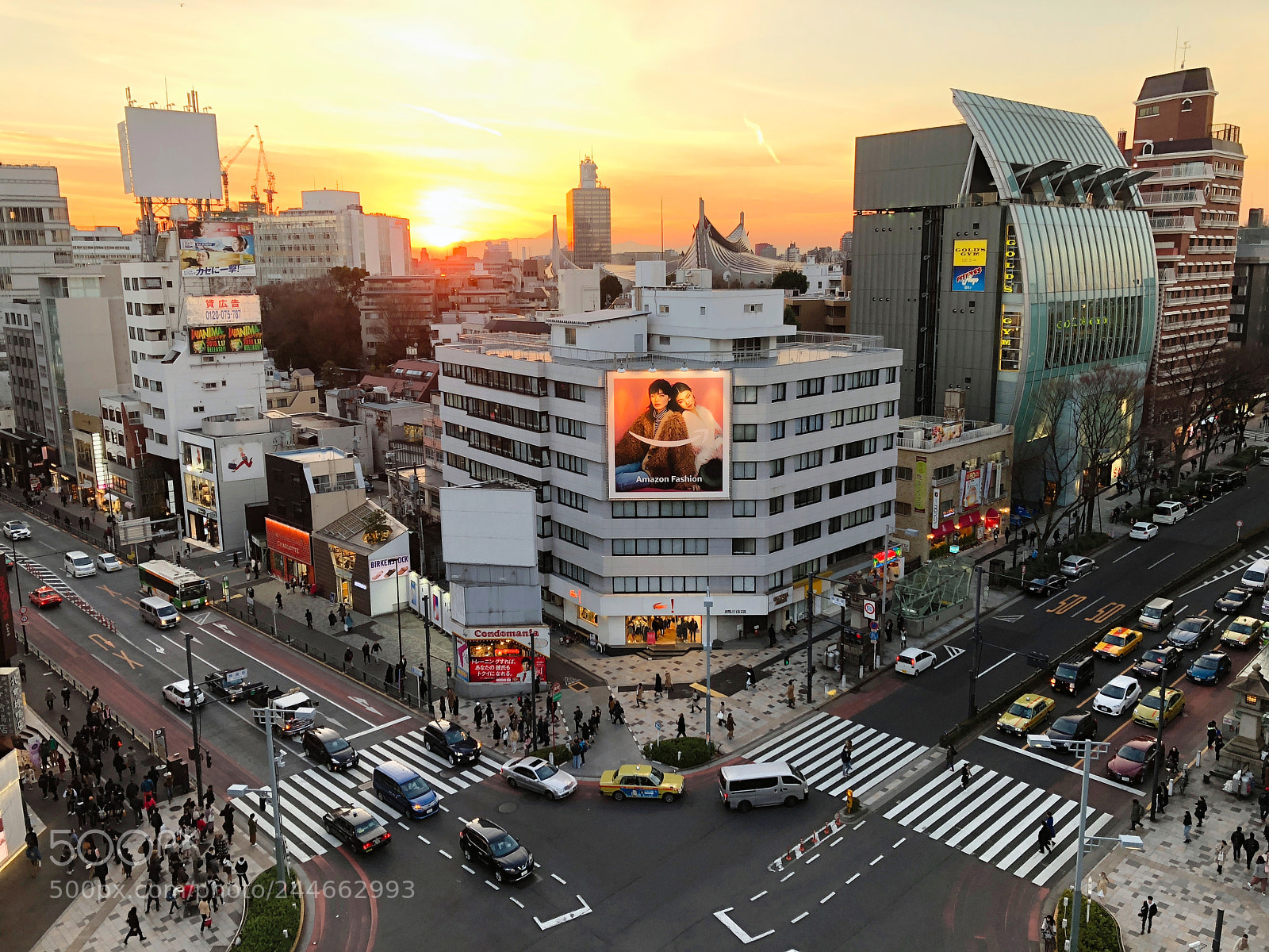 Apple iPhone 8 sample photo. Downtown of tokyo city photography