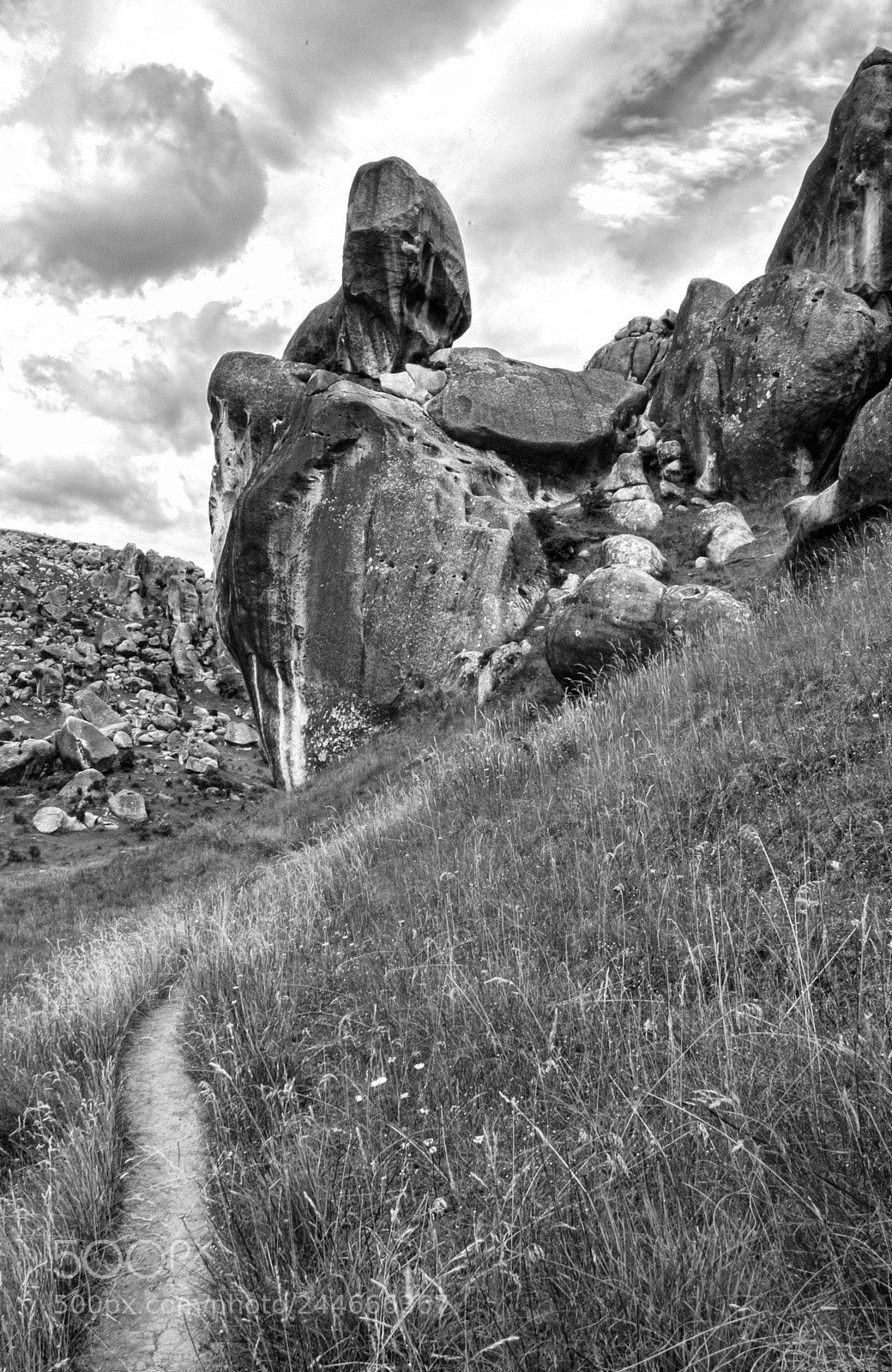 Fujifilm X-Pro1 sample photo. Castle hill b&w photography