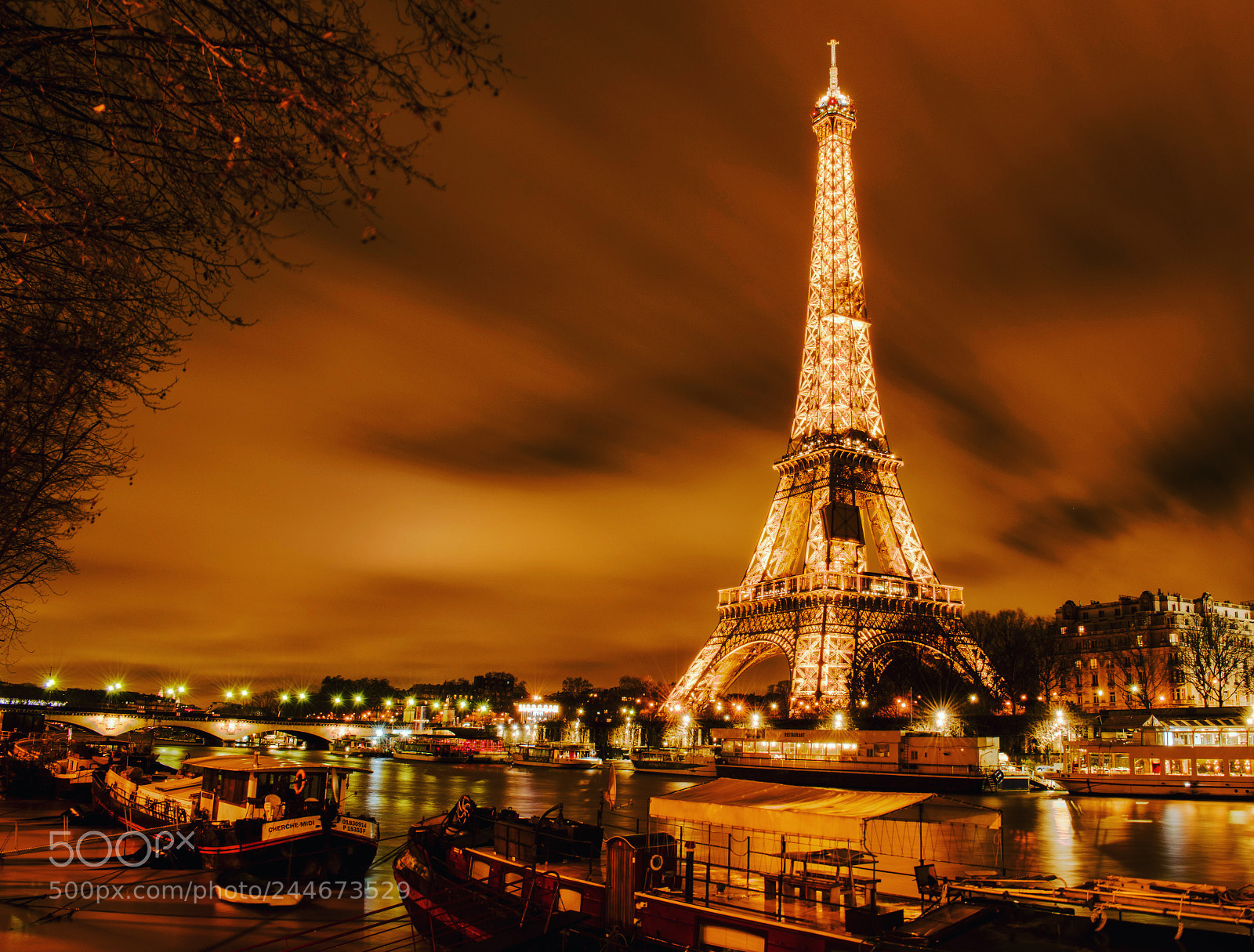 Nikon D5600 sample photo. Love in paris photography