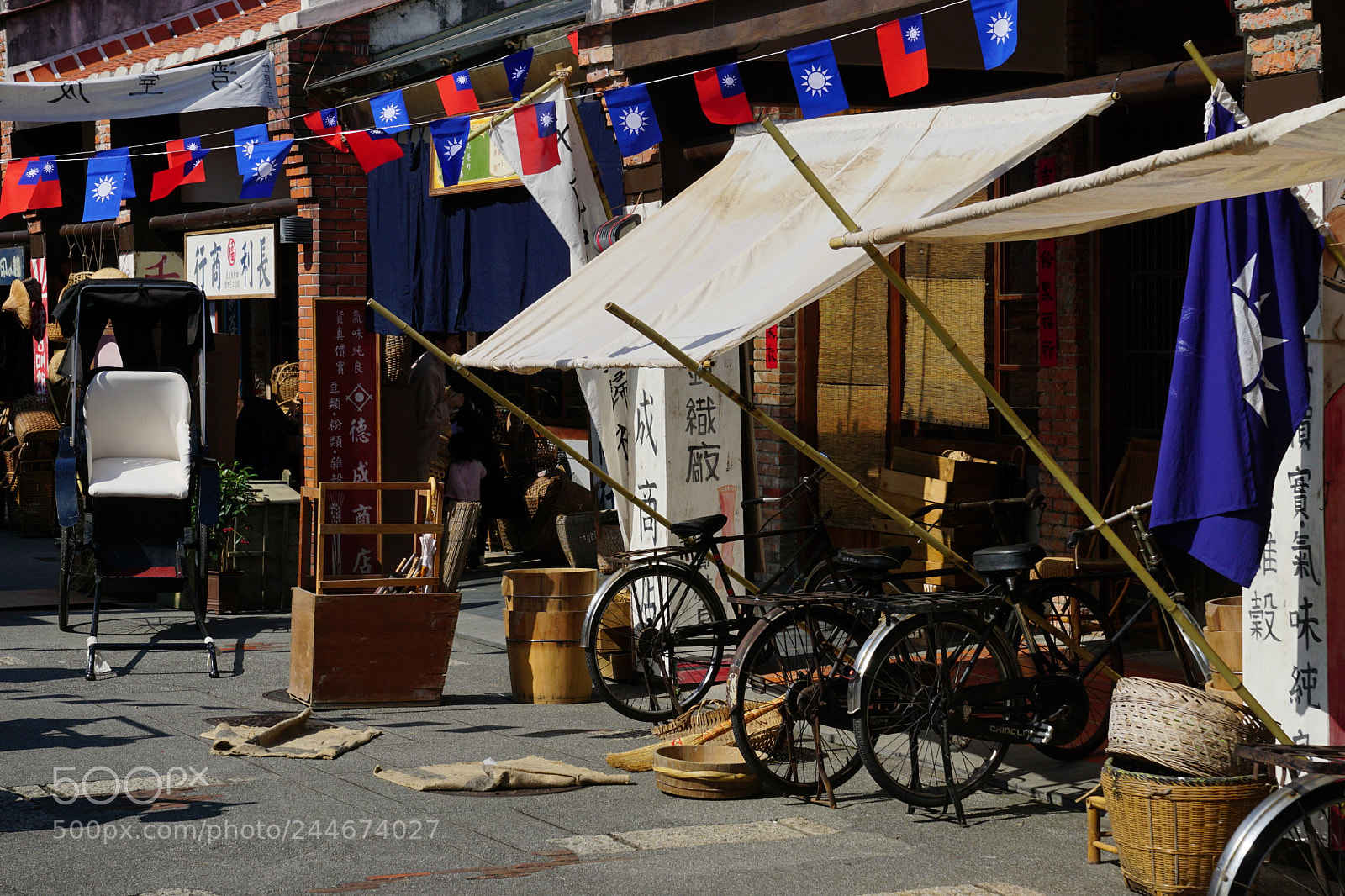 Sony DT 16-50mm F2.8 SSM sample photo. History alive photography