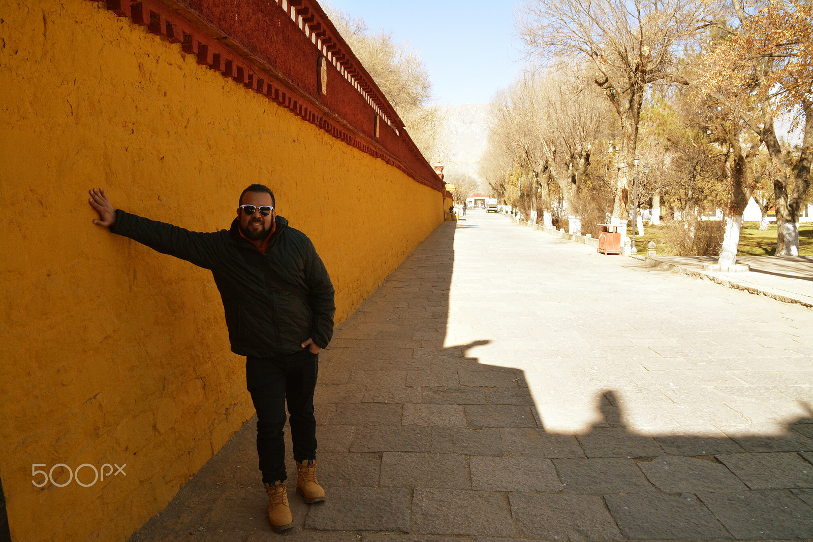 Nikon D7100 + Tamron AF 18-200mm F3.5-6.3 XR Di II LD Aspherical (IF) Macro sample photo. People tibet.lhasa. photography