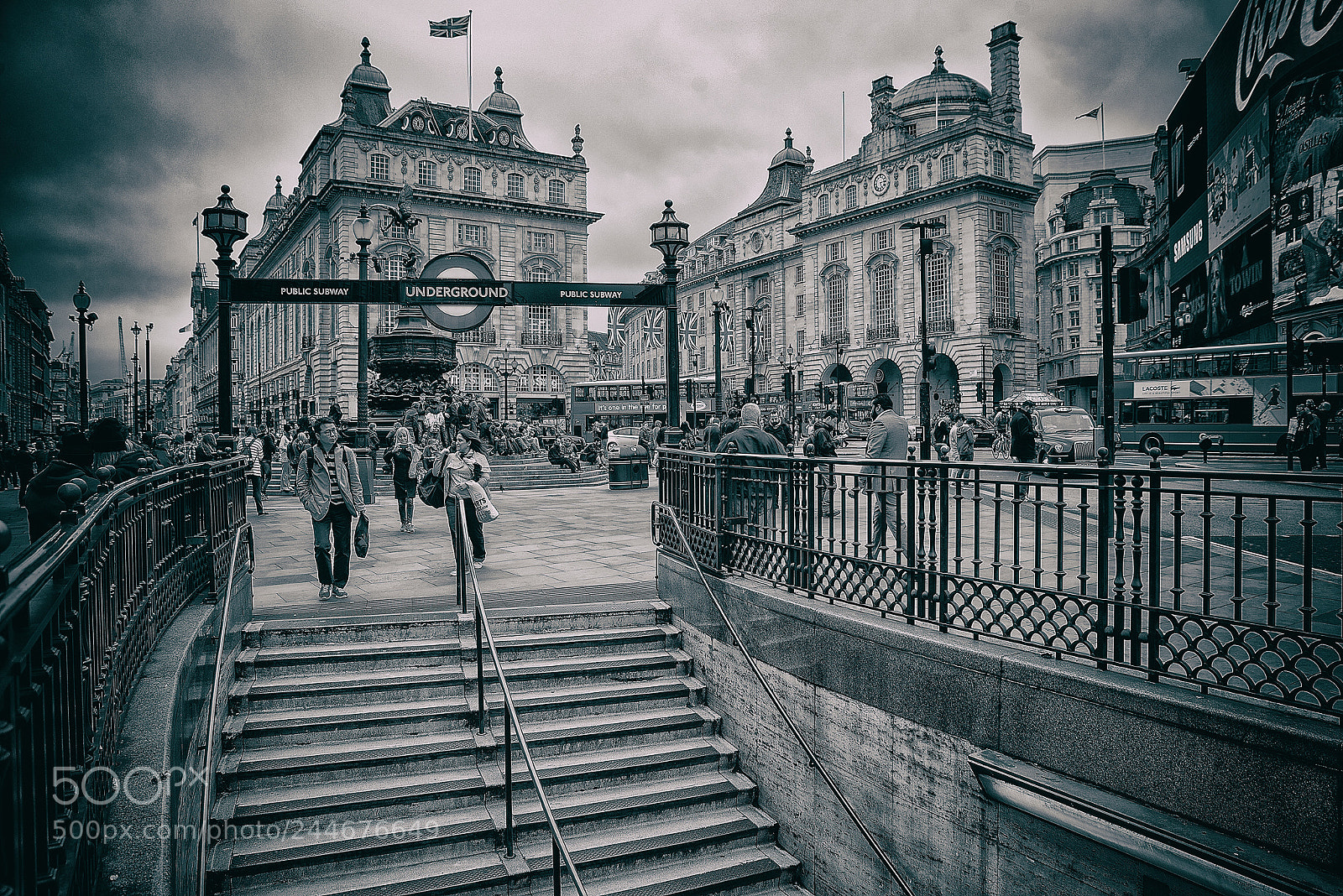 Nikon D610 sample photo. Picadilly circus photography