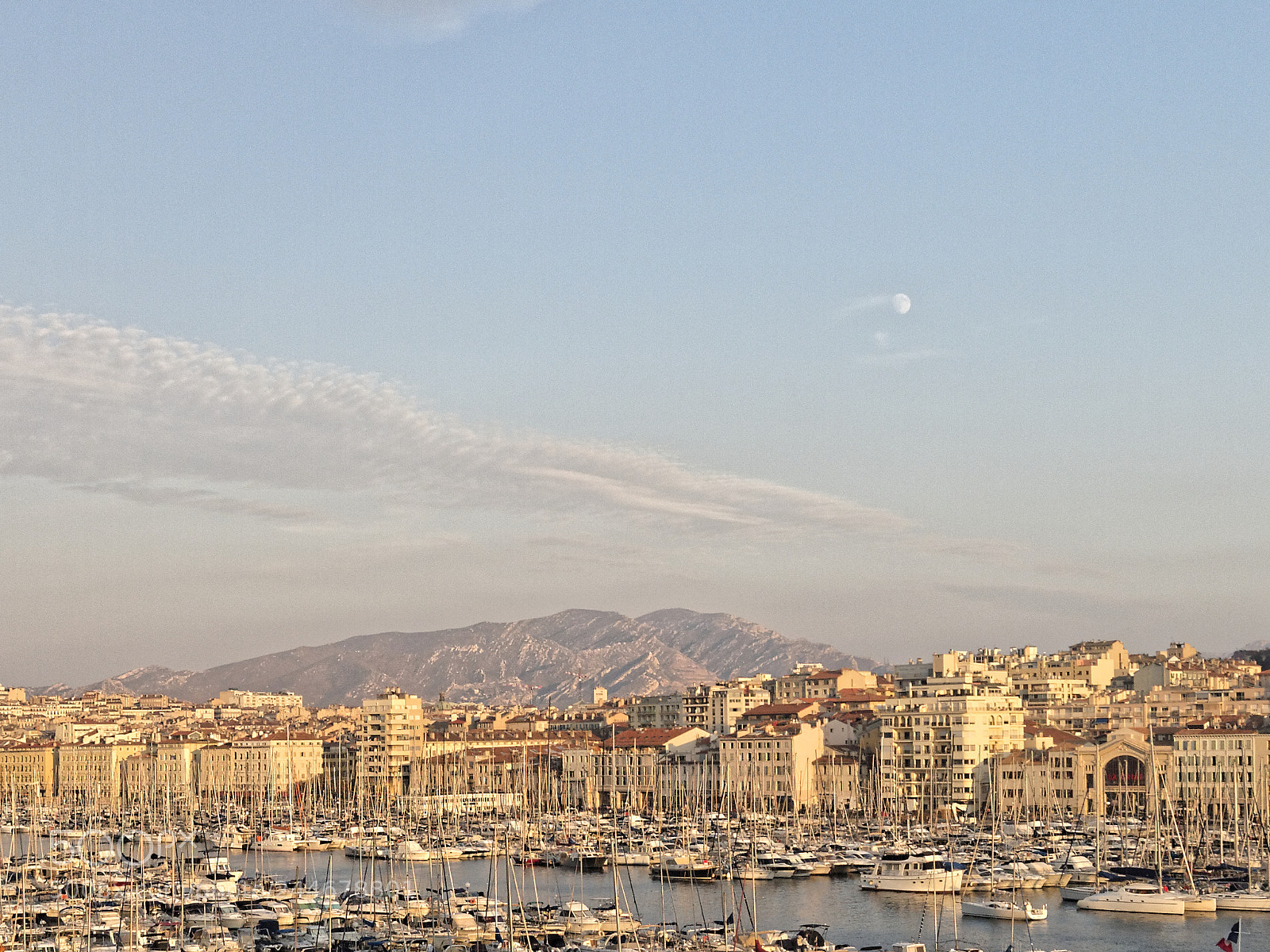 Olympus PEN E-PL3 sample photo. Marsielle marina ii. photography