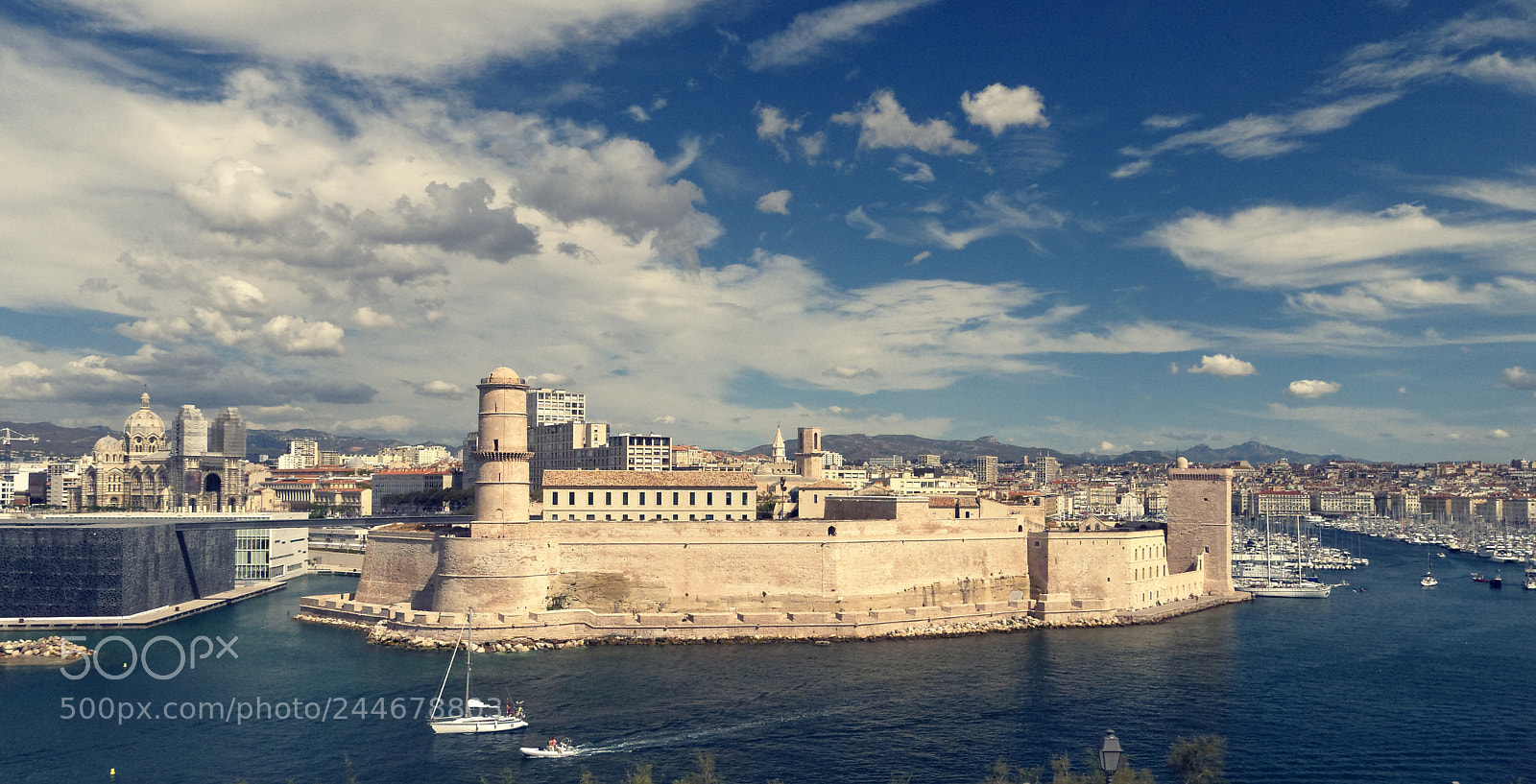 Olympus PEN E-PL3 sample photo. Marseille harbour. photography