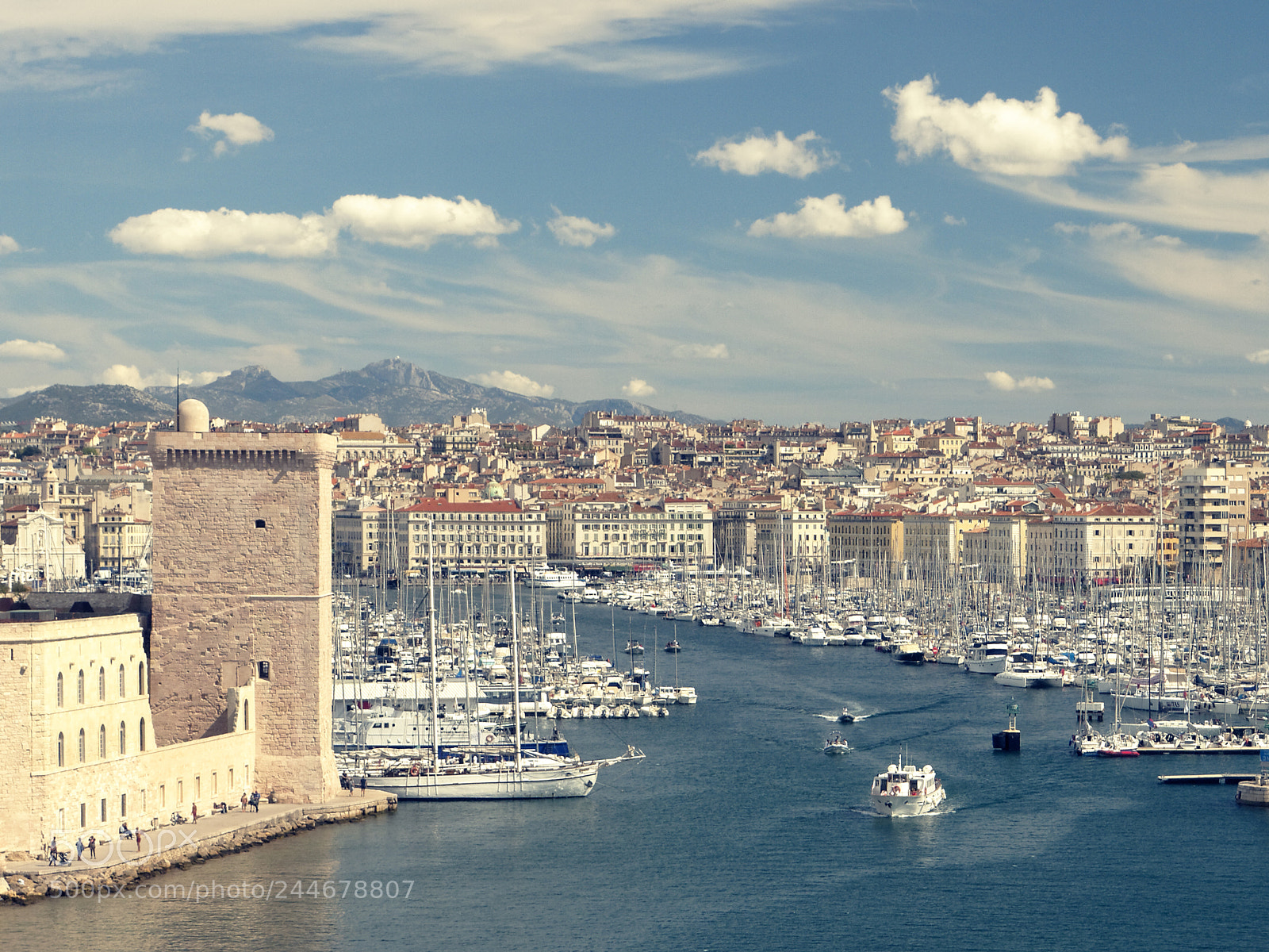 Olympus PEN E-PL3 sample photo. Marseille marina. photography