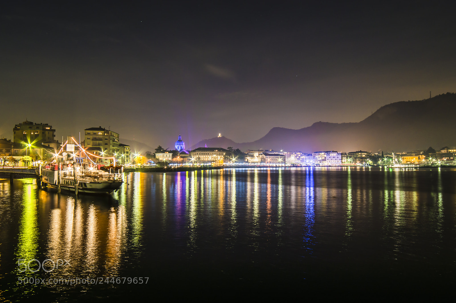 Nikon D3200 sample photo. Como lights and night photography