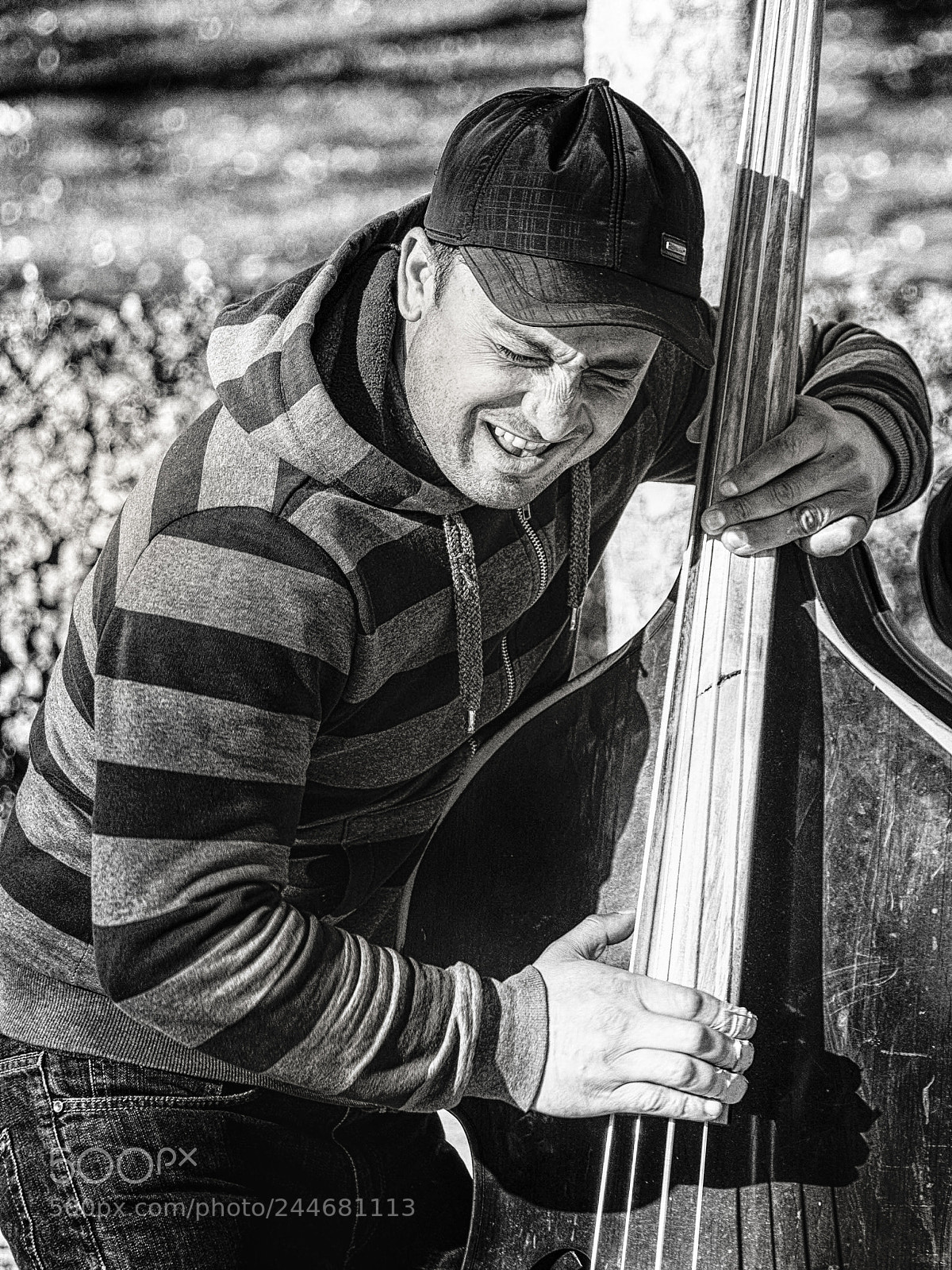 Olympus OM-D E-M5 sample photo. Strassenmusiker photography
