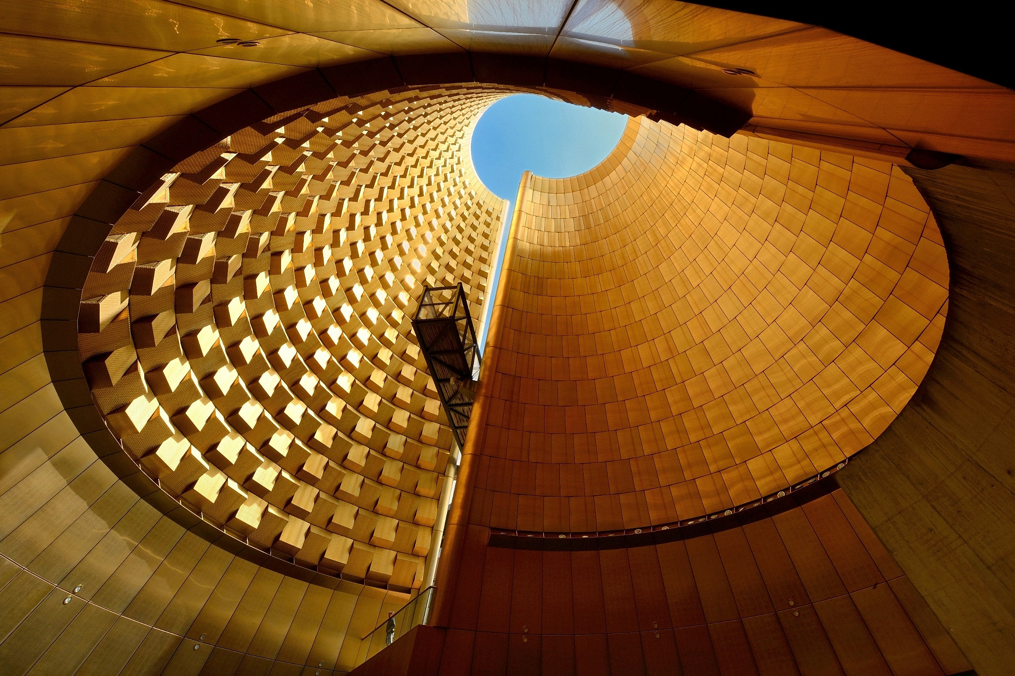 Nikon AF-S Nikkor 14-24mm F2.8G ED sample photo. Chimney photography