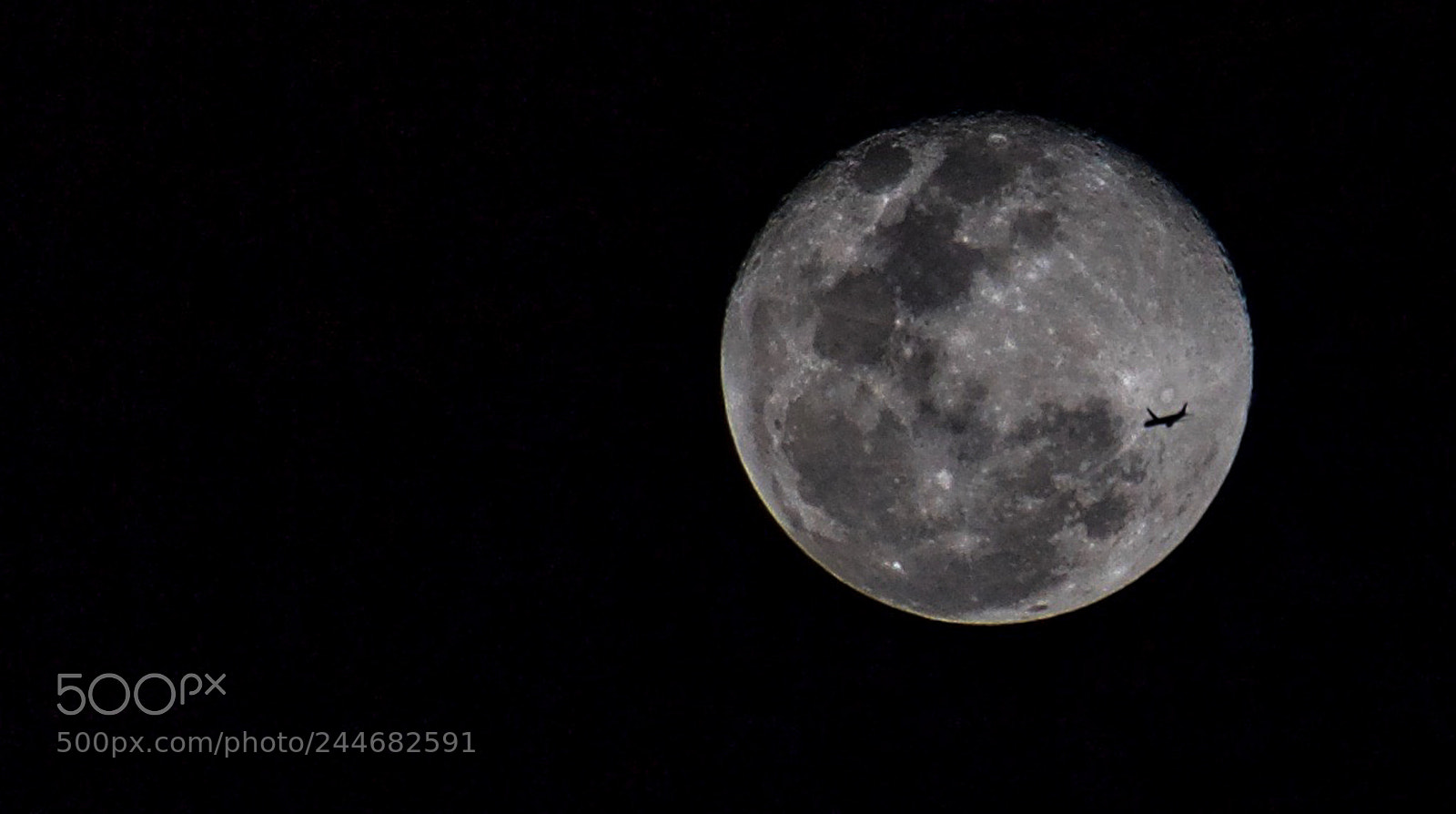 Nikon D5 sample photo. Moon plane photography