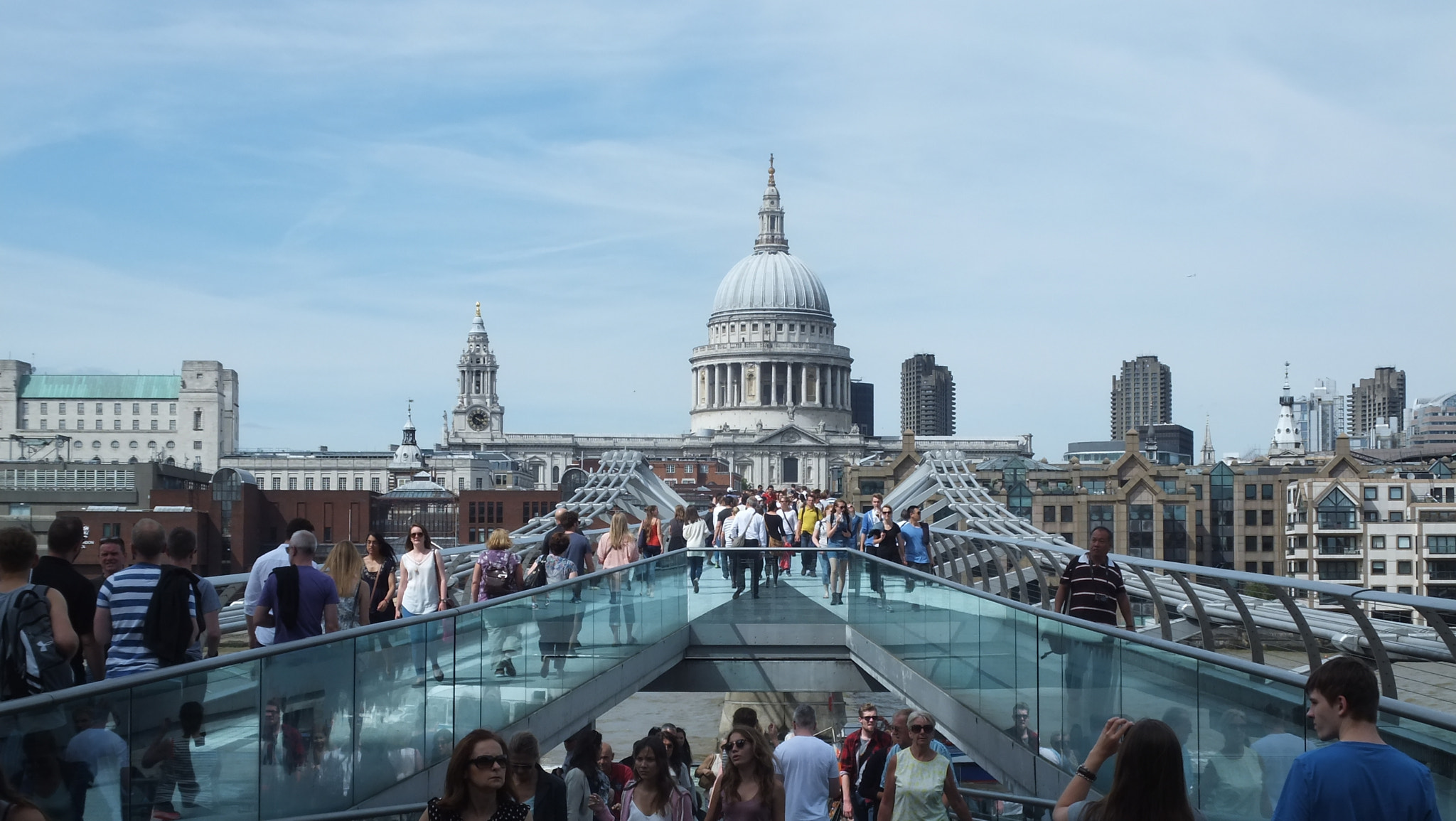 FujiFilm FinePix F500 EXR (FinePix F505 EXR) sample photo. St. paul's cathedral & millenium bridge photography