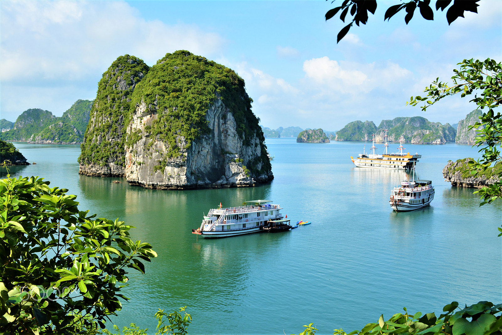 Nikon D7100 sample photo. Colors from vietnam photography