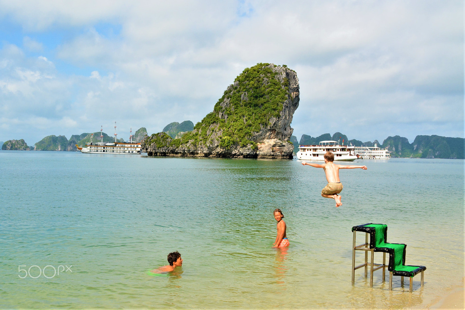 Nikon D7100 sample photo. Colors from vietnam photography
