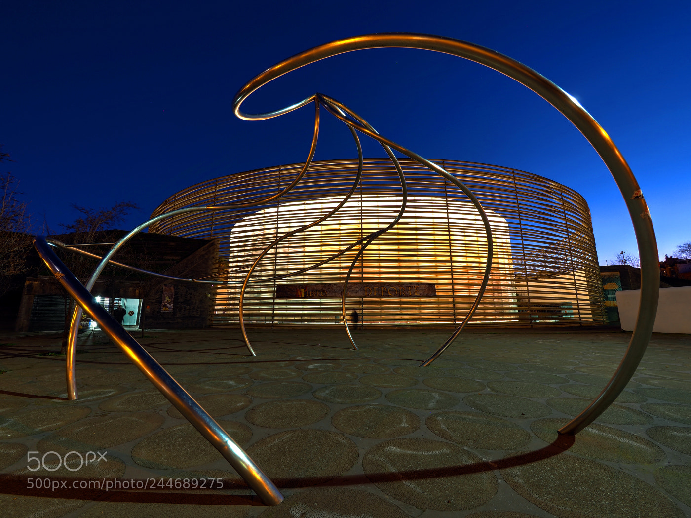 Olympus OM-D E-M5 II sample photo. Palacio de congresos in photography