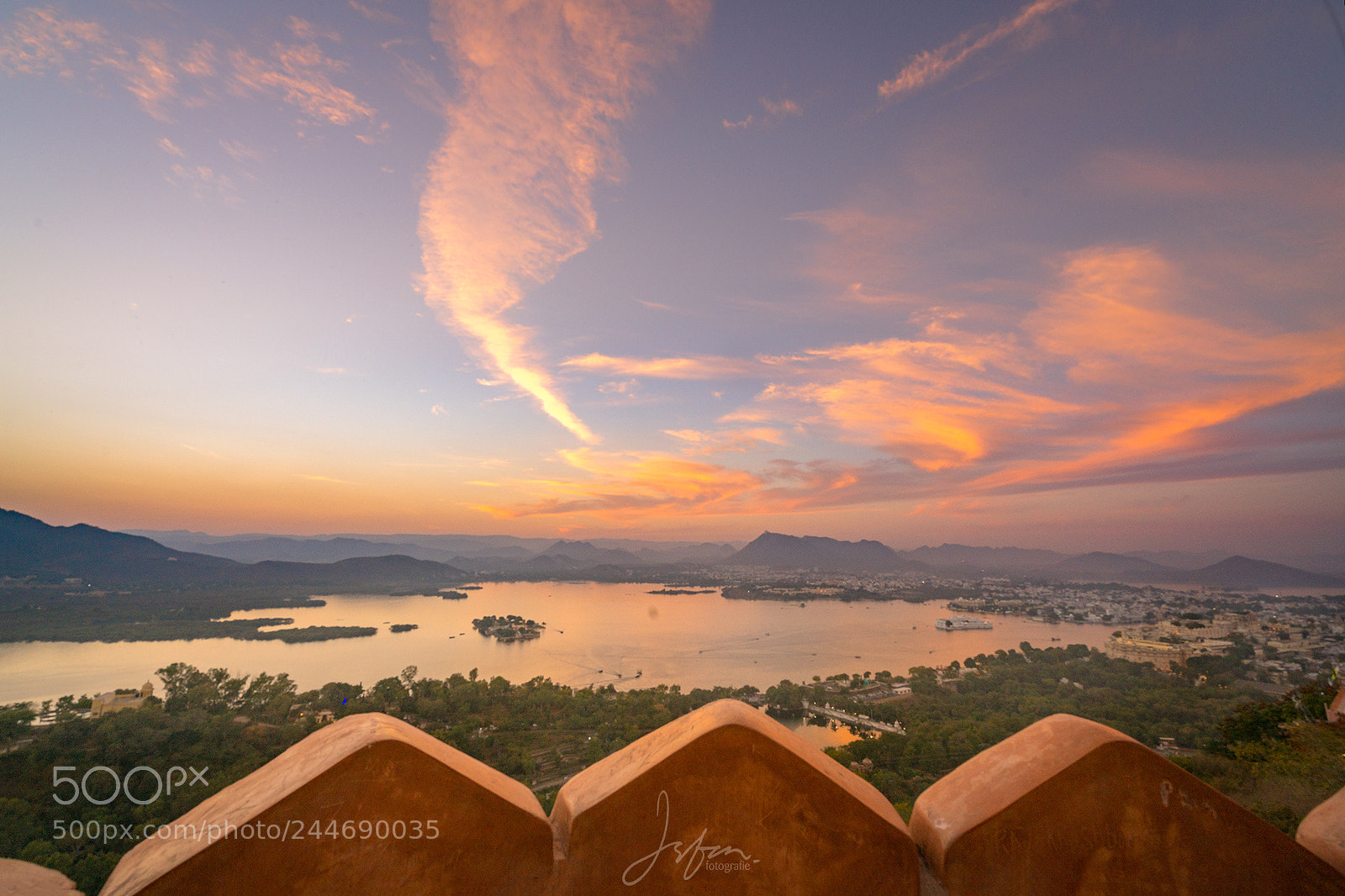 Sony a7R II sample photo. City of lakes photography