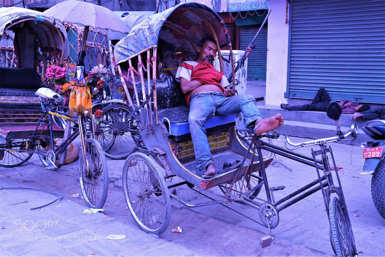 Nikon D7100 sample photo. Kathmandu. nepal. the place photography