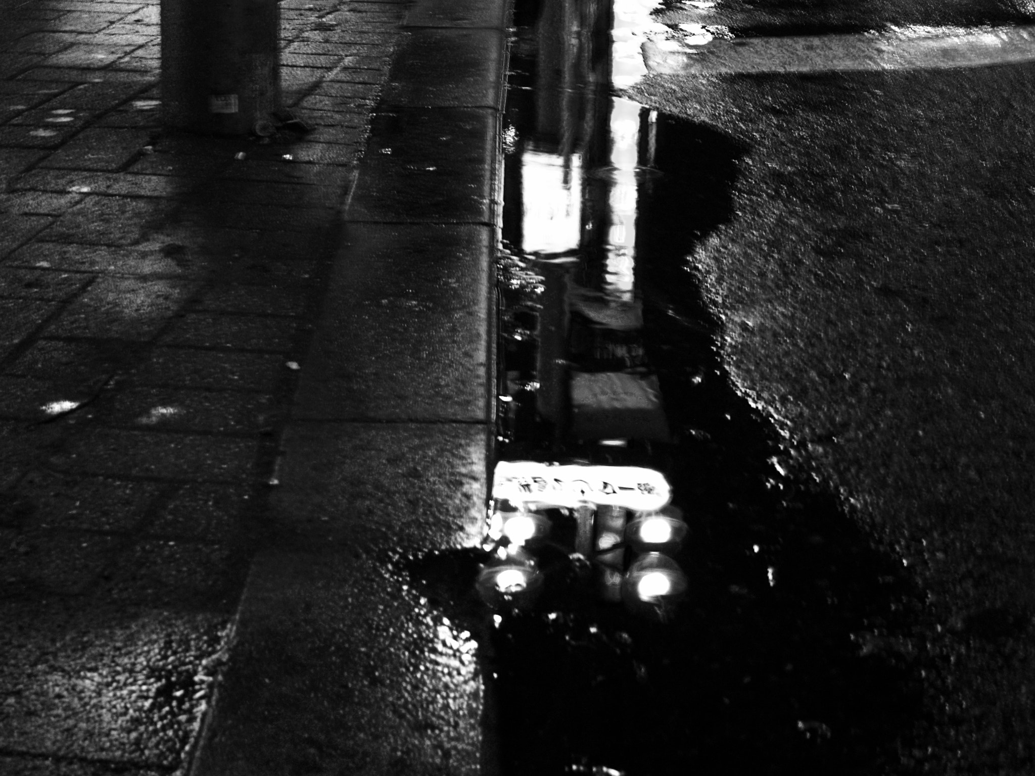 Ricoh Caplio GX100 sample photo. Shibuya rainy day photography