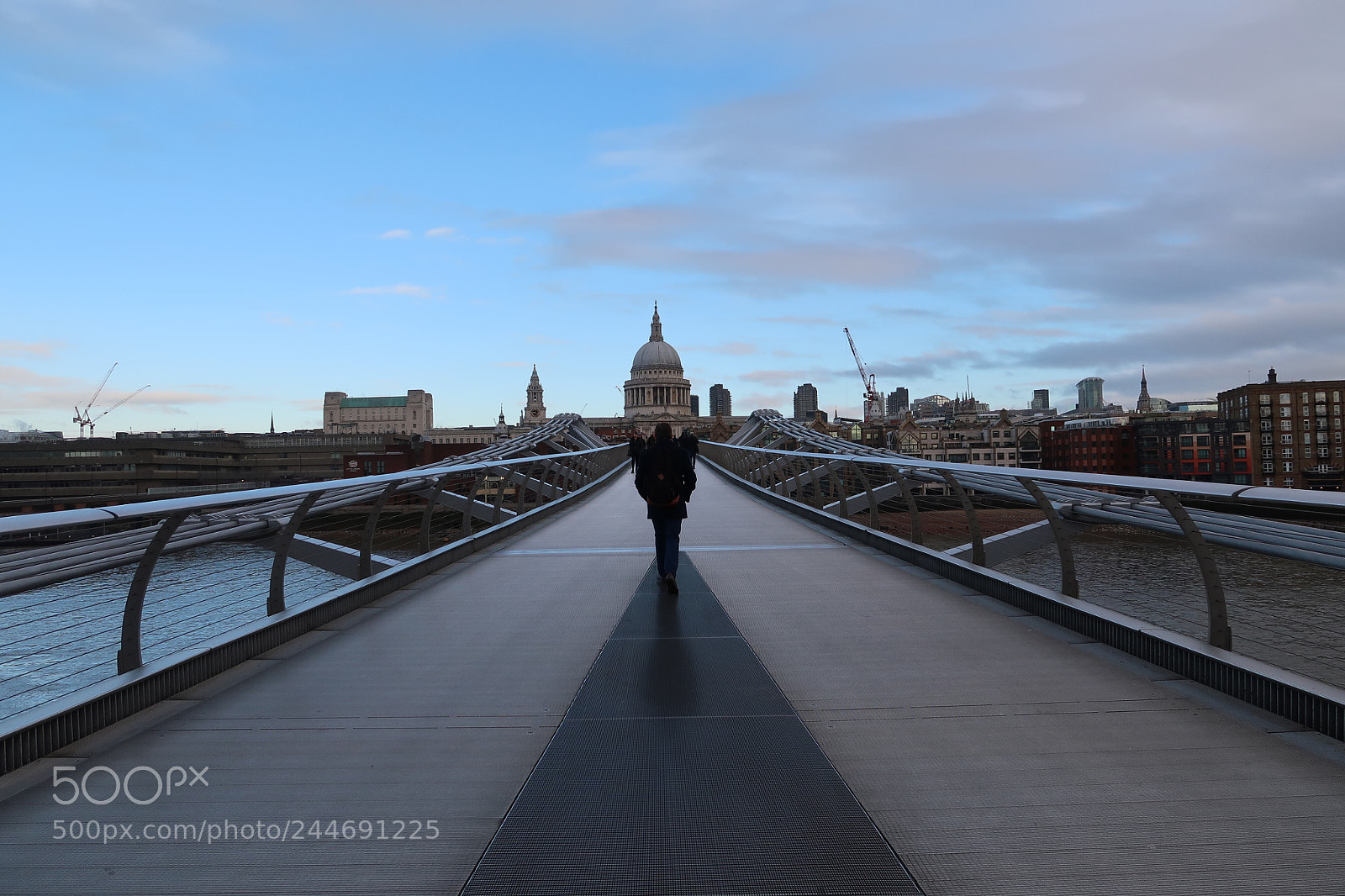 Canon PowerShot G7 X Mark II sample photo. Early morning @ millennium bridge photography