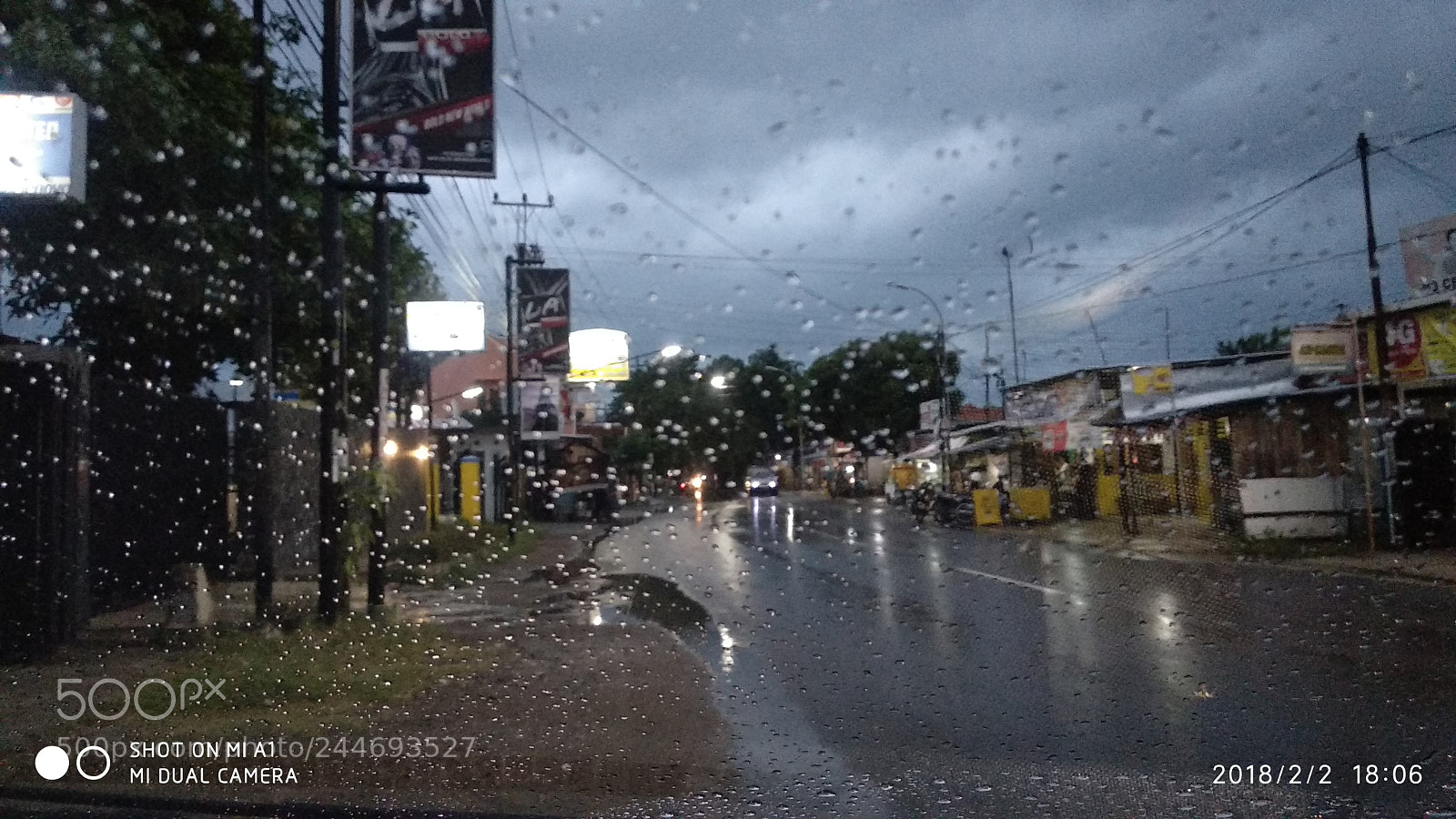 Xiaomi Mi A1 sample photo. Rainy @poso street photography