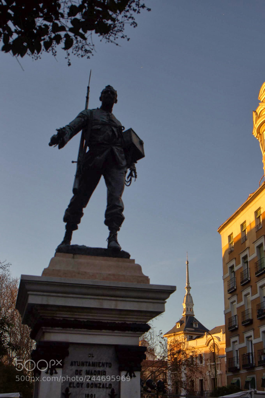 Nikon D3100 sample photo. Eloy gonzalo, plaza de photography